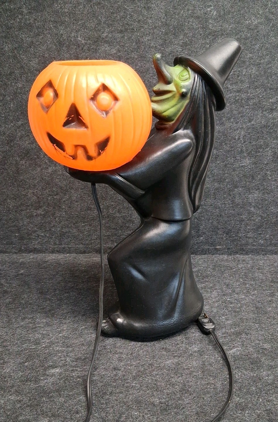 Vintage Halloween 1960s BLACK WITCH Tico GREEN FACE Jack-o’-lantern BLOWMOLD Vintage Halloween 1960s BLACK WITCH Tico GREEN FACE Jack-o’-lantern BLOWMOLD