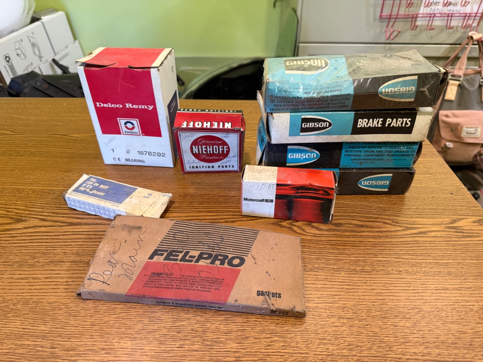 1984-98 GM CAR/TRUCK NOS OEM LOT OF PARTS 1984-98 GM CAR/TRUCK NOS OEM LOT OF PARTS