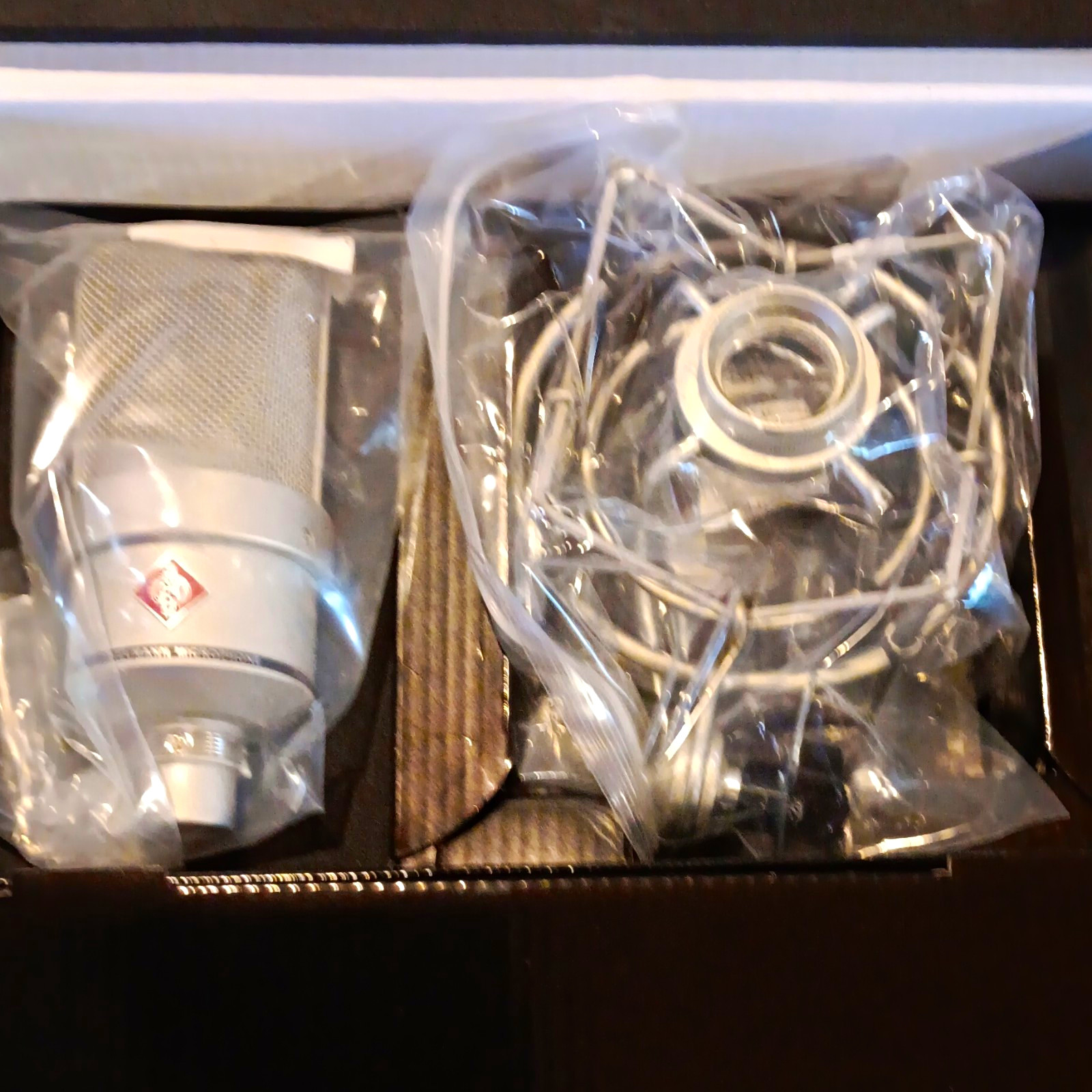 Neumann TLM 103 Large Diaphragm Cardioid XLR Condenser Mic, Silver + Mount