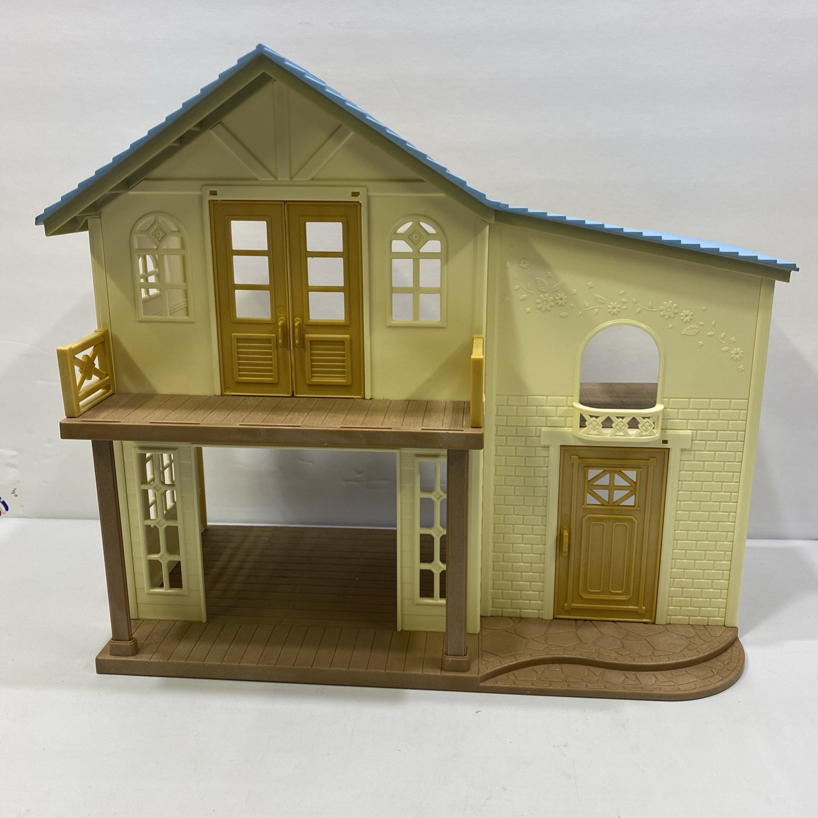 Sylvanian Families Gentle Breeze Hillside House Rare HTF