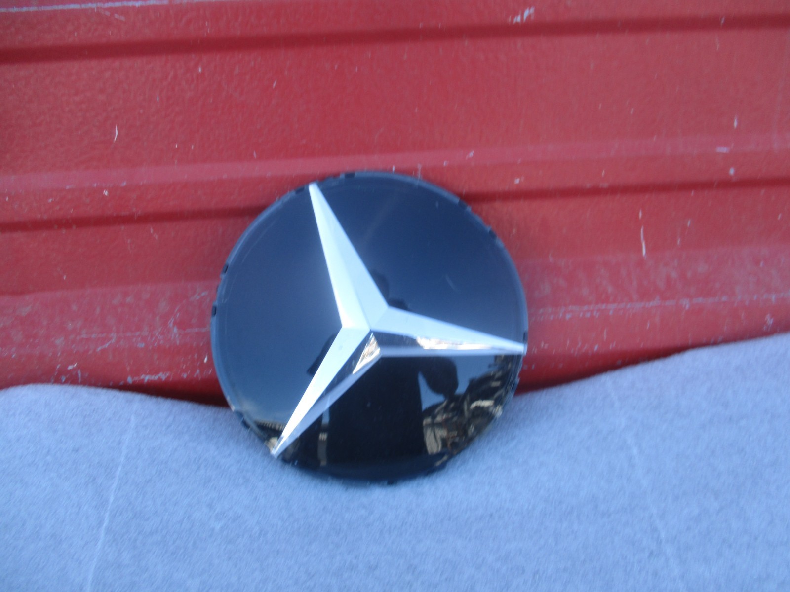 2017-2022 Mercedes Benz GLE43 GLC300 Front Star Distronic Emblem A0008880111 2017-2022 Mercedes Benz GLE43 GLC300 Front Star Distronic Emblem A0008880111