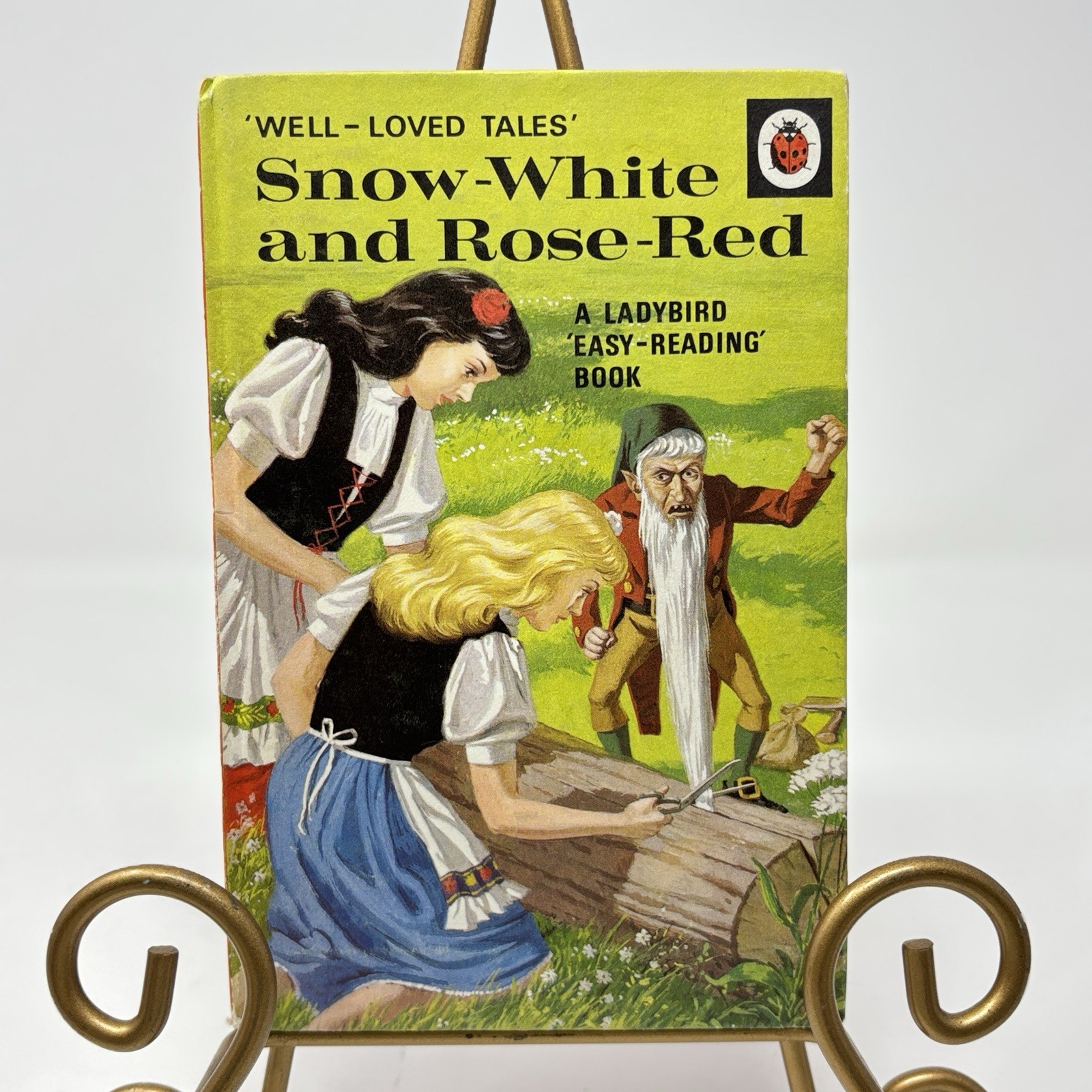 Vintage Ladybird Book – Snow-White and Rose Red - 606D 2/6 1969 Hardcover