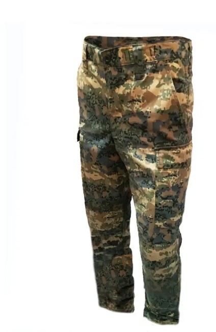 Austrian Bundesheer Tarnanzug Neu Army Camo  Field Pant 88-92 III-IV. Very rare.
