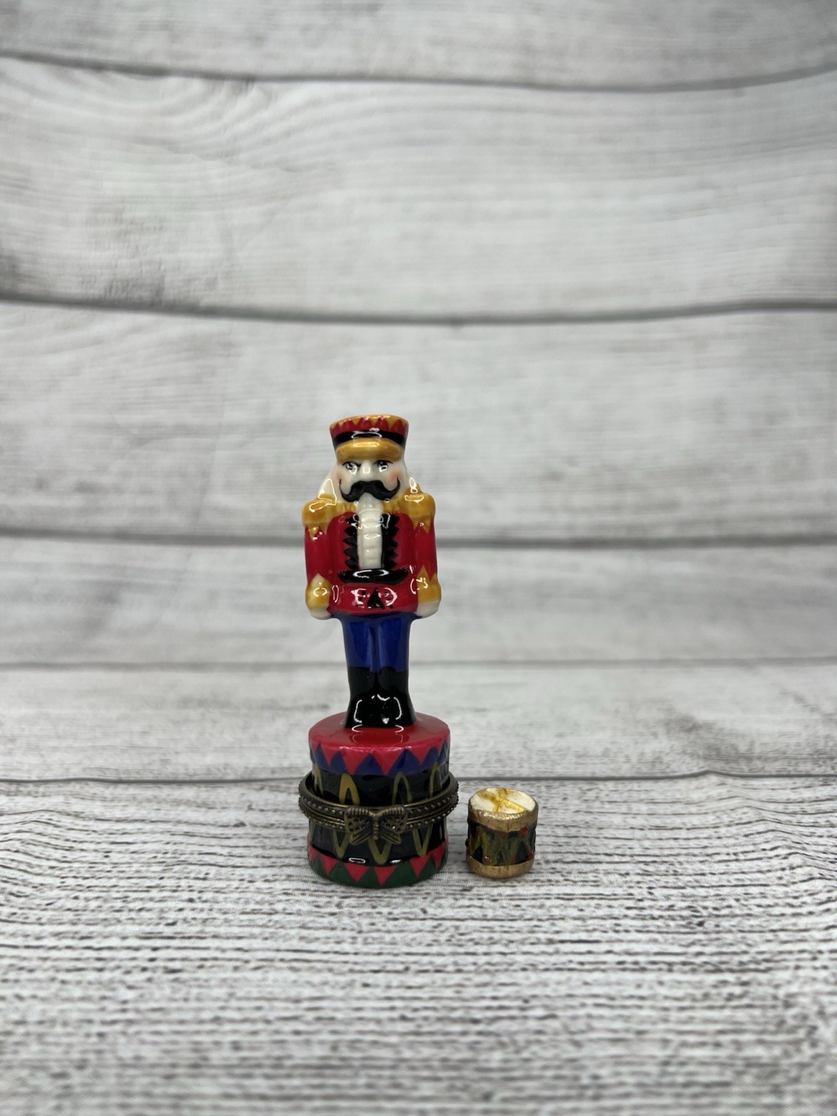 VTG PHB Style Nutcracker Toy Soldier Porcelain Trinket Box W/Drum Trinket VTG PHB Style Nutcracker Toy Soldier Porcelain Trinket Box W/Drum Trinket