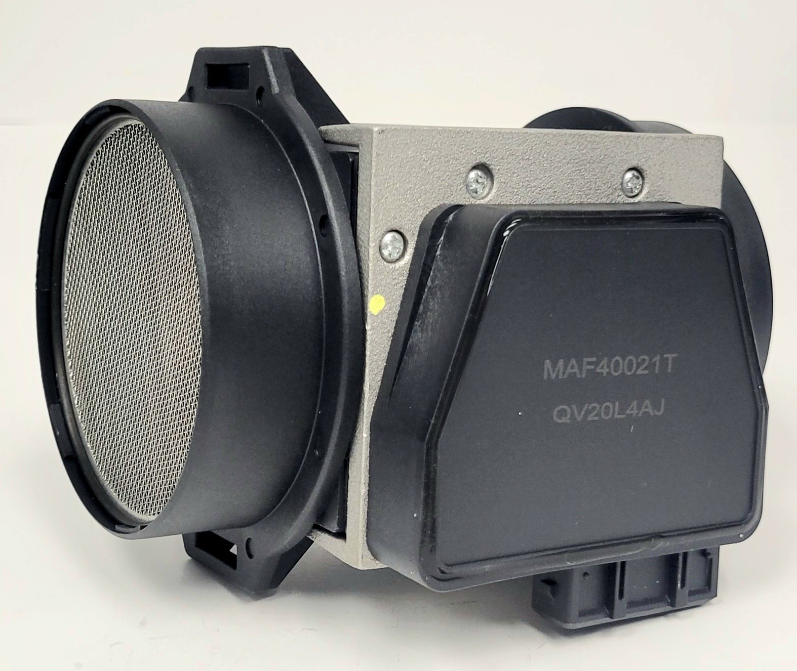 CarQuest Mass Air Flow Sensor MQ7353 for Volvo 960 1992-1995