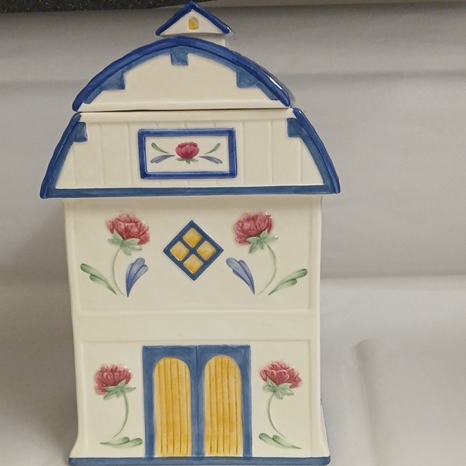 Lenox Poppies Barnyard Blue Floral Ceramic Barn Canister 8 in MPN 6084461