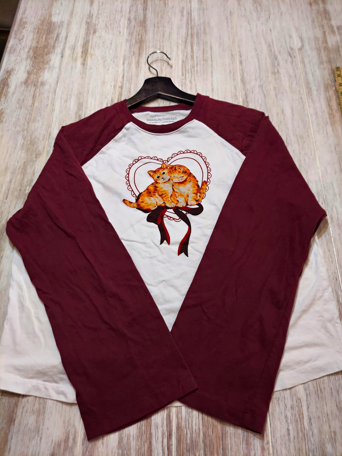 Grayson/Threads Unisex M White/Maroon Long Sleeve Crew Neck Raglan Cat Tee Grayson/Threads Unisex M White/Maroon Long Sleeve Crew Neck Raglan Cat Tee