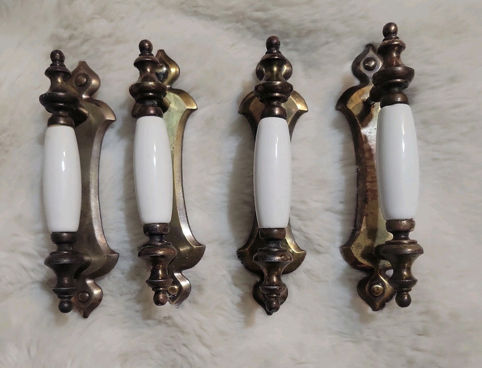 4-Vintage Keeler Brass Porcelain Drawer Pulls Knob Handles Plates N14643 4-Vintage Keeler Brass Porcelain Drawer Pulls Knob Handles Plates N14643