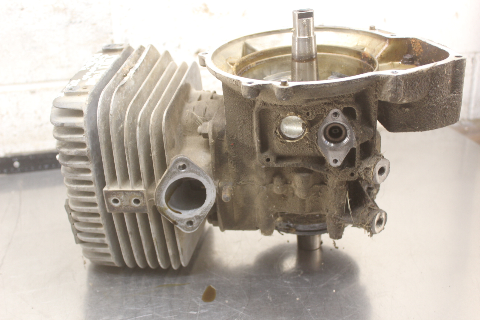 1987 Polaris Cyclone 250 ENGINE MOTOR 4M0387 (140PSI)