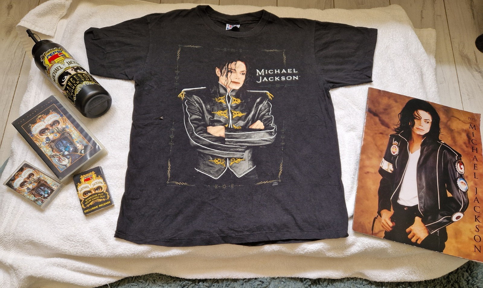 VINTAGE 1992 Michael Jackson Dangerous Tour WEMBLEY Lot - Rare Flawless Shirt L