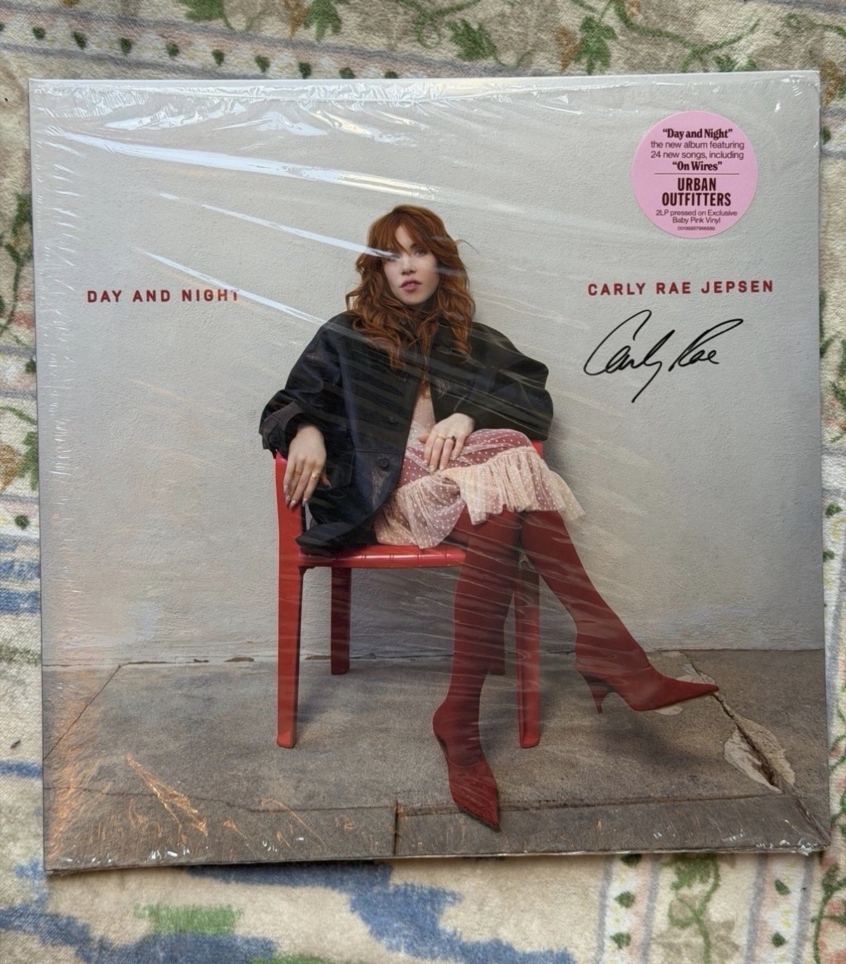 Carly Rae Jepsen Day and Night SIGNED ON SLEEVE Vinyl Urban Outfitters Exclusive