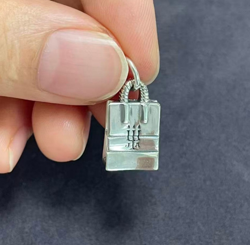 James Avery Retired Shopping Bag Charm S925 Pendant James Avery Retired Shopping Bag Charm S925 Pendant