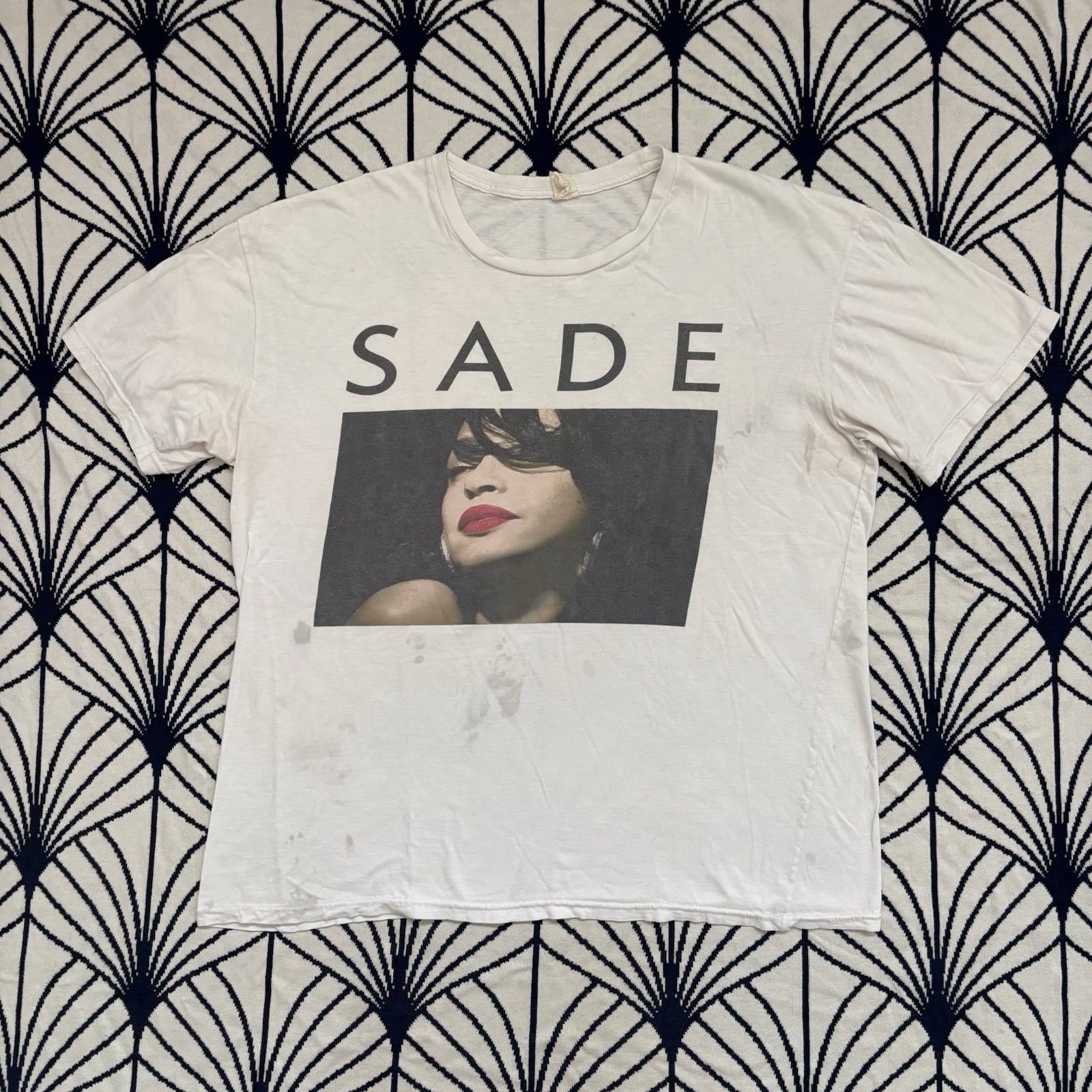 Vintage 2011 Sade The Soldier of Love Once in a Lifetime Tour T-shirt