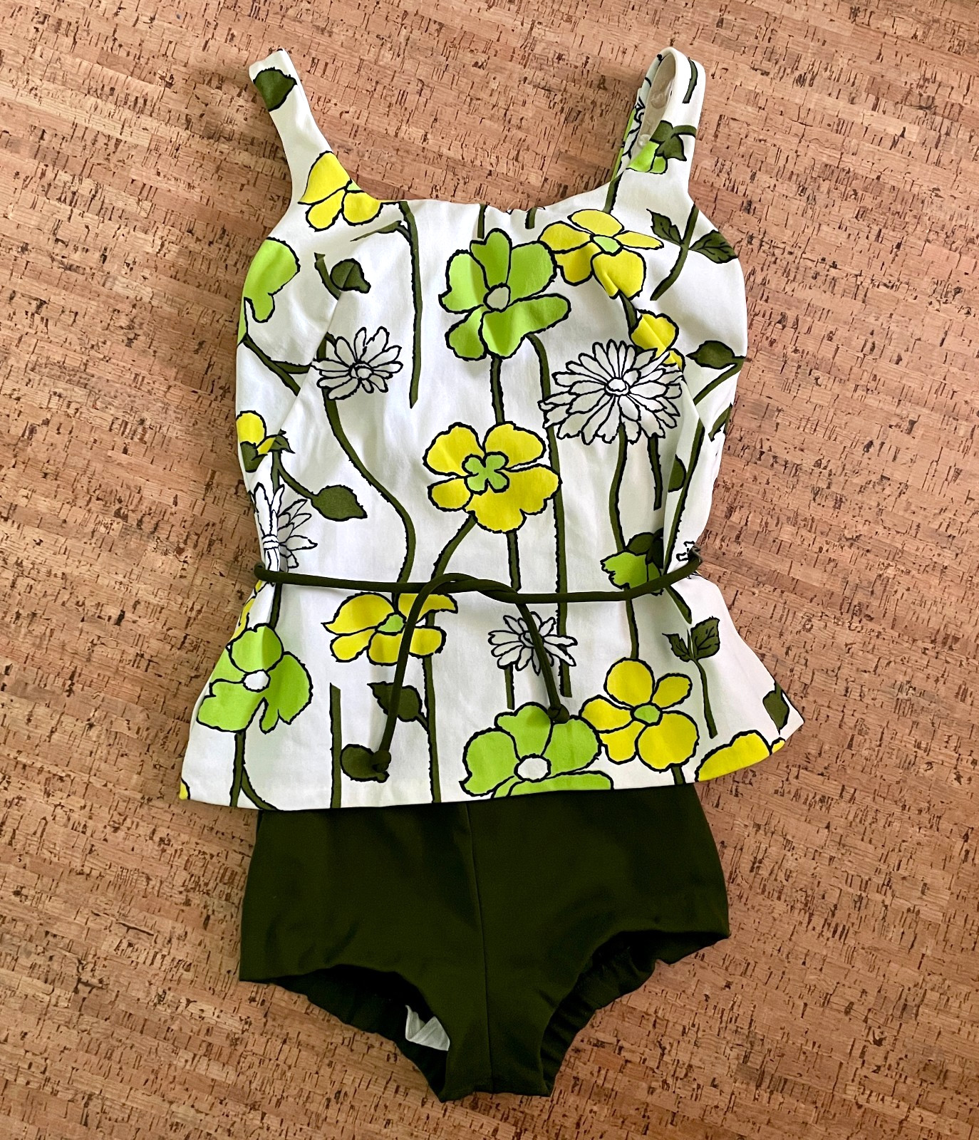 Vintage 70s Elizabeth Stewart Two-Piece Tankini Swimsuit Mod Retro Flowers Vintage 70s Elizabeth Stewart Two-Piece Tankini Swimsuit Mod Retro Flowers