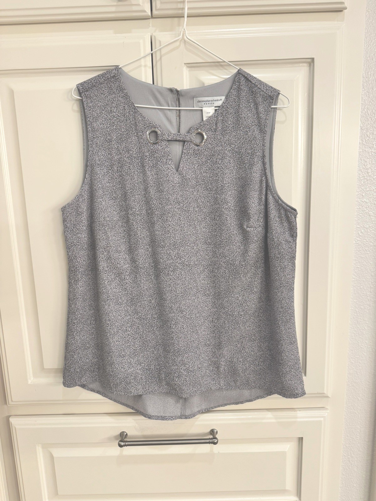 Christopher & Banks Size P/M Sleeveless Geometric Top Gray Shell & Lining - NWOT Christopher & Banks Size P/M Sleeveless Geometric Top Gray Shell & Lining - NWOT