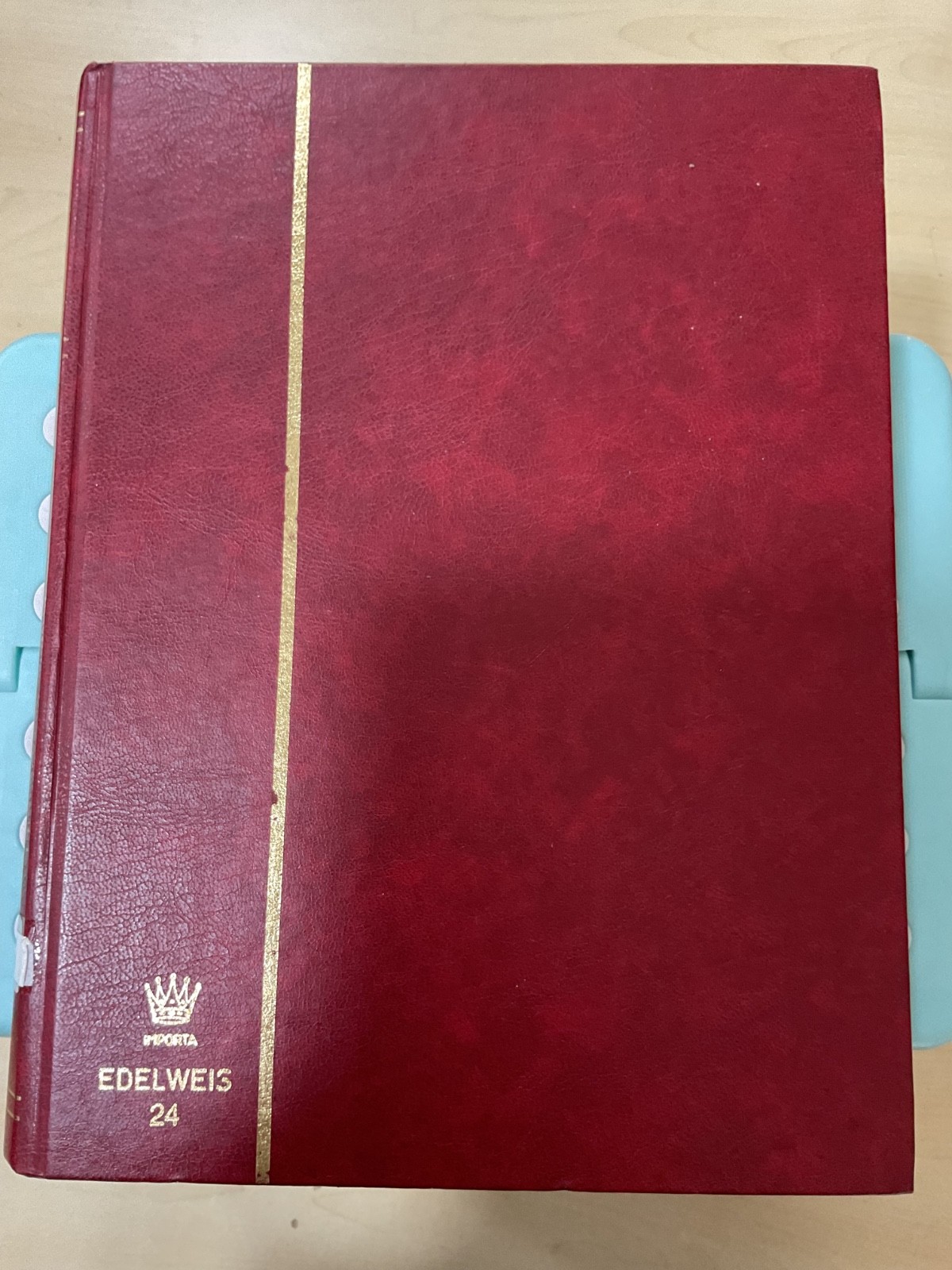 Lichtenstein stamps. Mint/used. stock book. @201 Lichtenstein stamps. Mint/used. stock book. @201