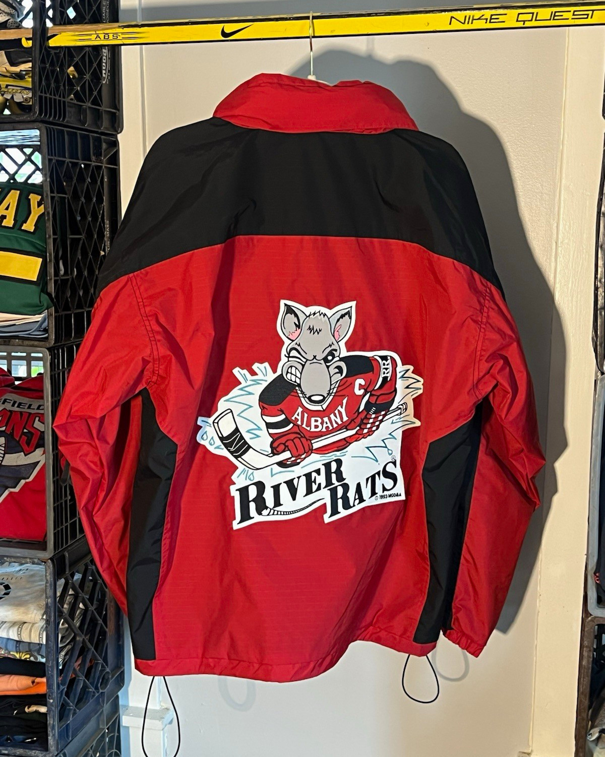 Tri-Mountain Albany River Rats Hockey Hooded Zip Jacket XL Red/Black Tri-Mountain Albany River Rats Hockey Hooded Zip Jacket XL Red/Black