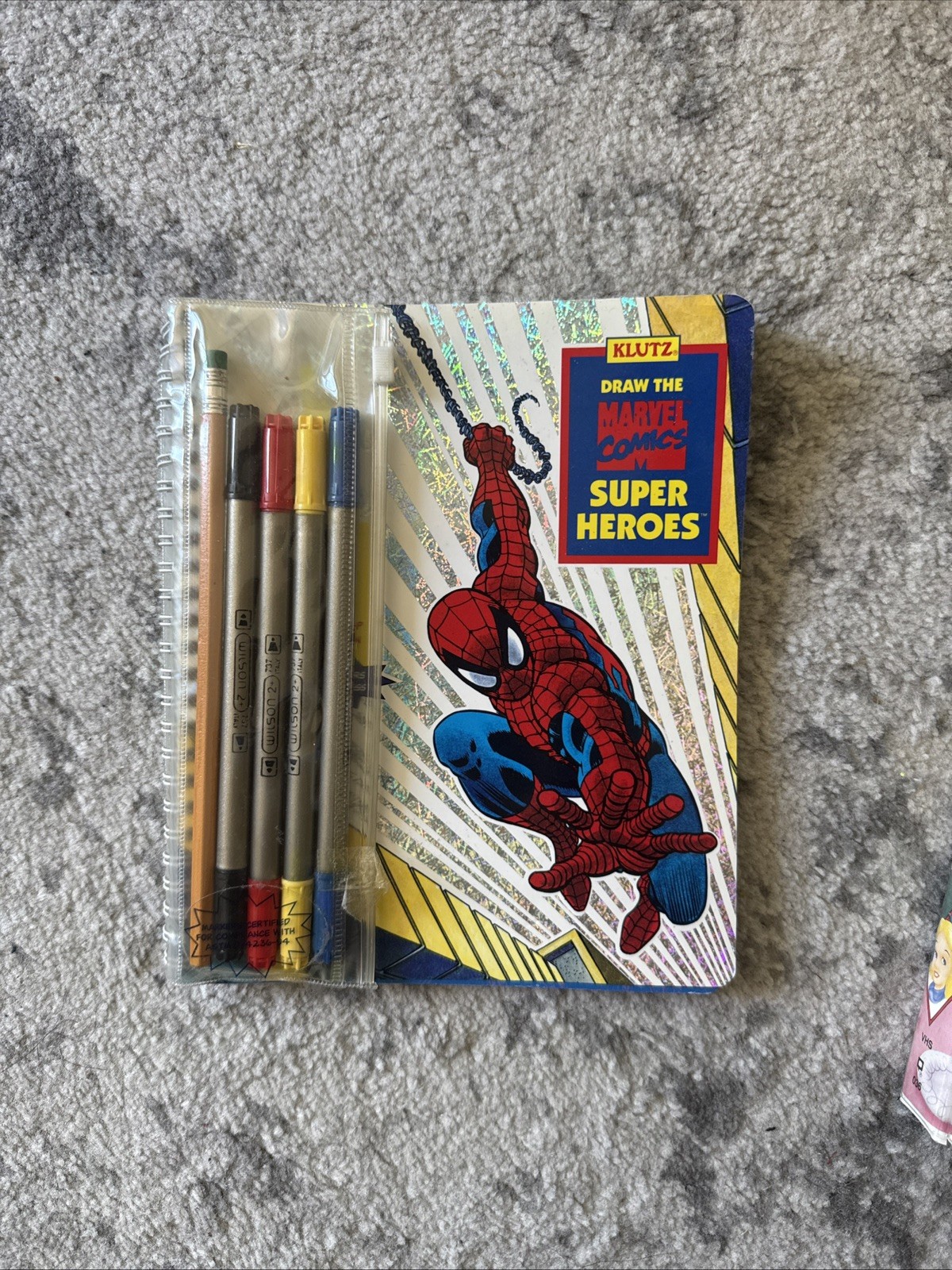 Klutz Draw the Marvel Comics Super Heroes w/ Pencil & DRY Markers Tracing Paper Klutz Draw the Marvel Comics Super Heroes w/ Pencil & DRY Markers Tracing Paper