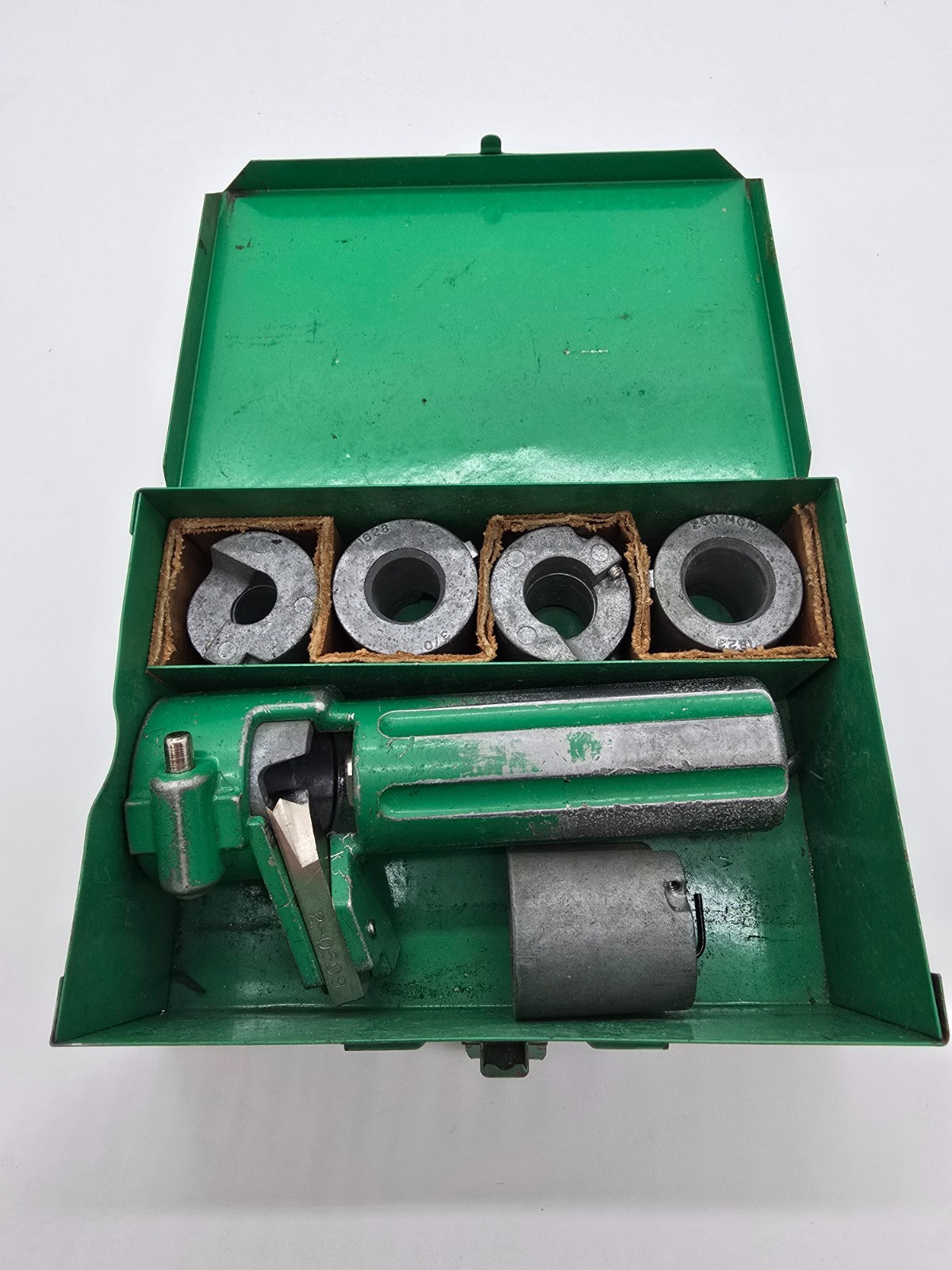 Greenlee Tools 1820 Cable Stripper 6 Dies Bushings 1/0 3/0 4/0 250 350 500 MCM