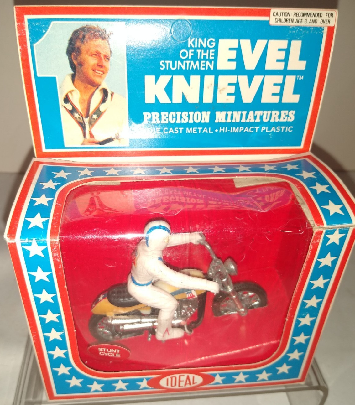 1976 IDEAL EVEL KNIEVEL PRECISIOM MINATURES STUNT CYCLE MOTORCYCLE WITH BOX 1976 IDEAL EVEL KNIEVEL PRECISIOM MINATURES STUNT CYCLE MOTORCYCLE WITH BOX