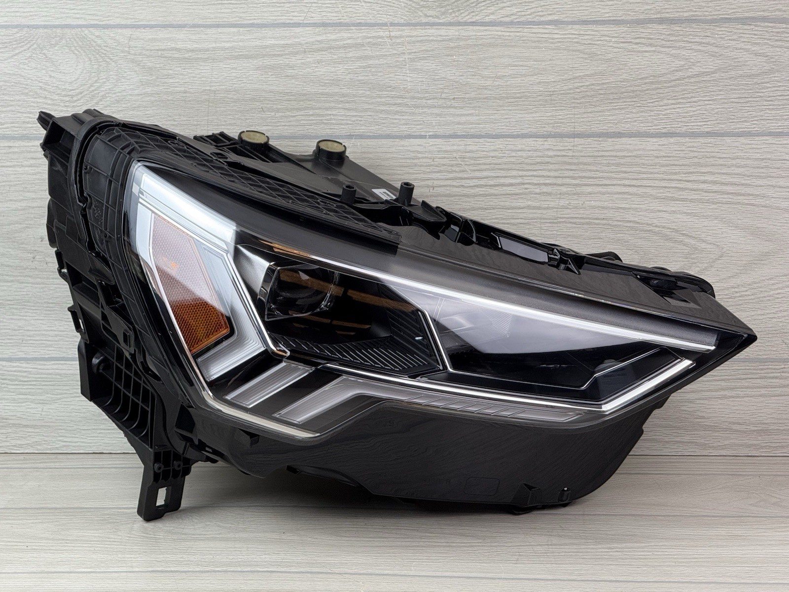 PERFECT 2019-2023 Audi Q3 Right Side RH Full LED Matrix W/DRL Headlight OEM PERFECT 2019-2023 Audi Q3 Right Side RH Full LED Matrix W/DRL Headlight OEM