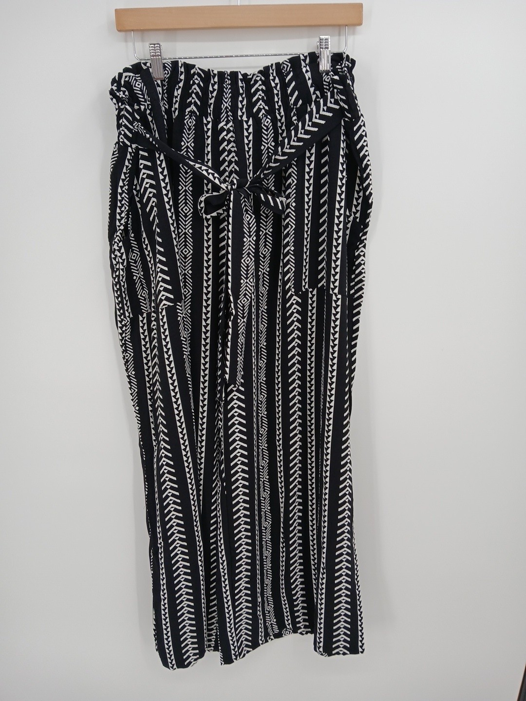 Olrik Womens Plus Size 4X Wide Leg Pants Boho Geometric Pockets High Rise Olrik Womens Plus Size 4X Wide Leg Pants Boho Geometric Pockets High Rise