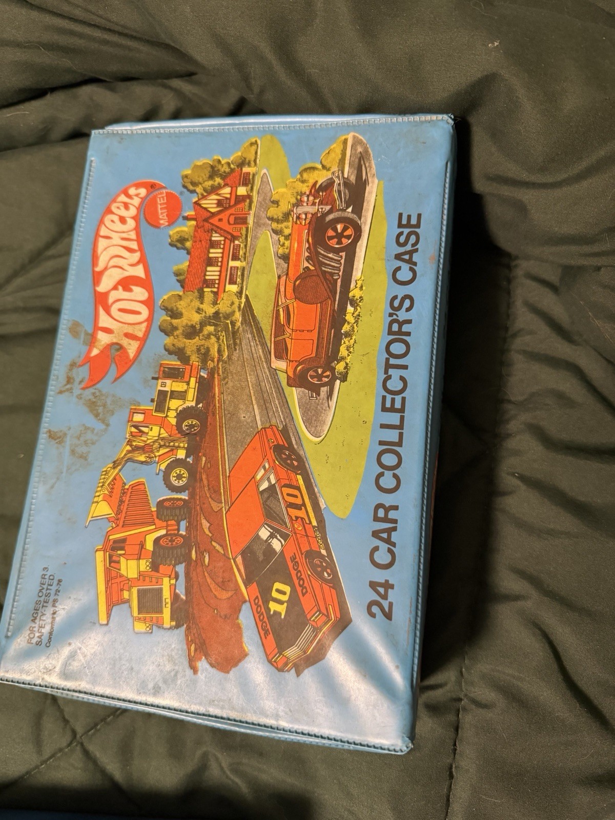 Vintage 1980 Hot Wheels 24-Car Collector’s Case w/ 24 Diecast Cars – Mattel Vintage 1980 Hot Wheels 24-Car Collector’s Case w/ 24 Diecast Cars – Mattel