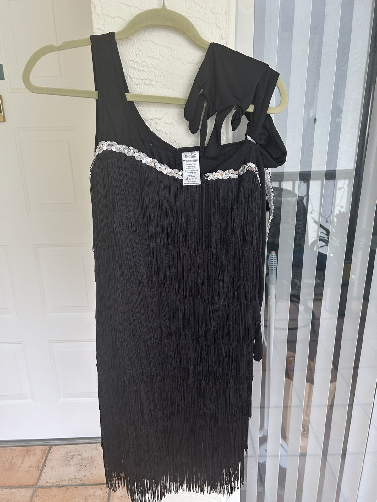 NEW Black Roaring 20's Flapper Dress w Long Gloves & Sequin hairband FREE S & H NEW Black Roaring 20's Flapper Dress w Long Gloves & Sequin hairband FREE S & H
