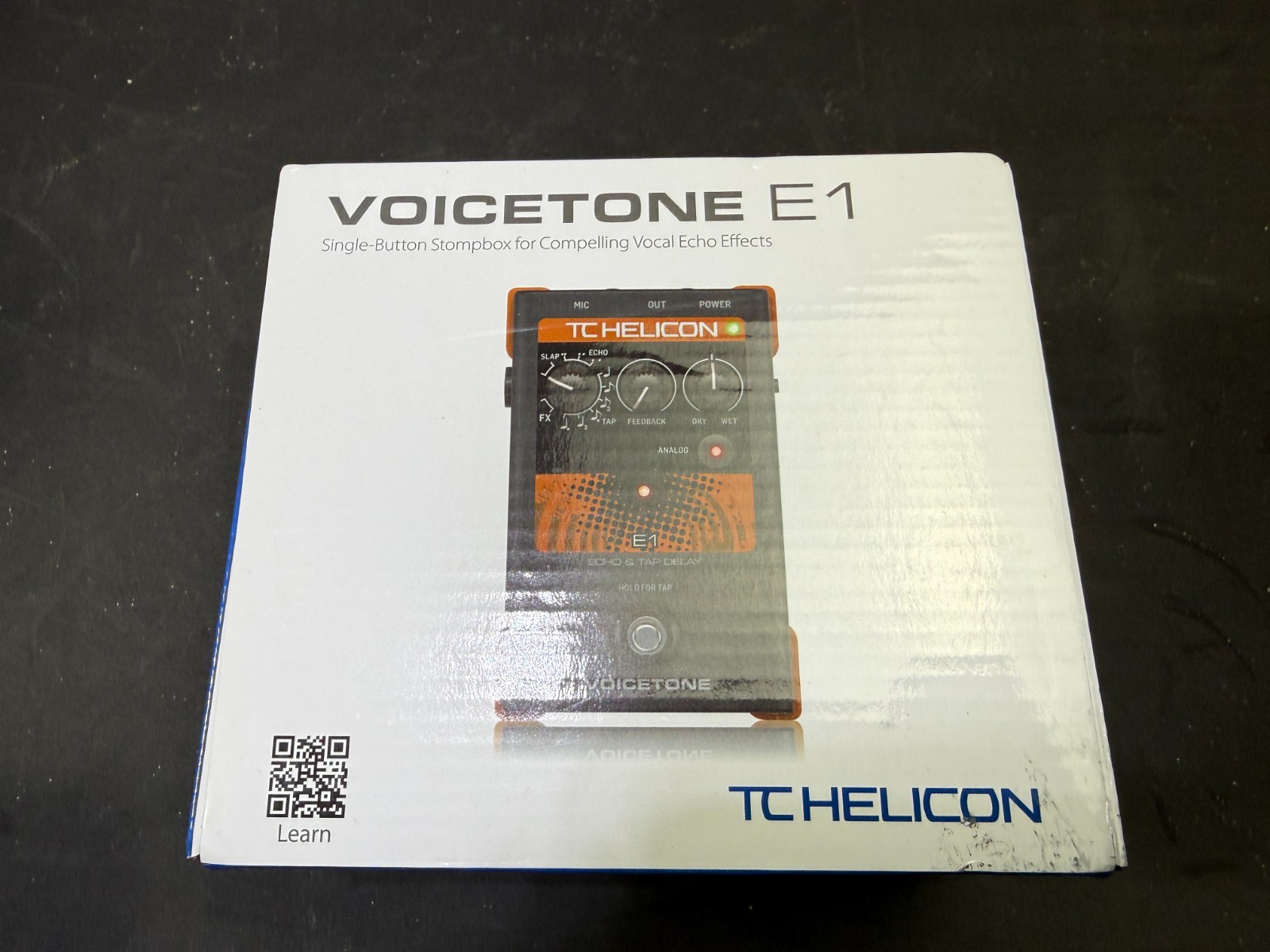 TC Helicon VoiceTone E1 Single-Button Stompbox Pedal for Vocal Echo Effects