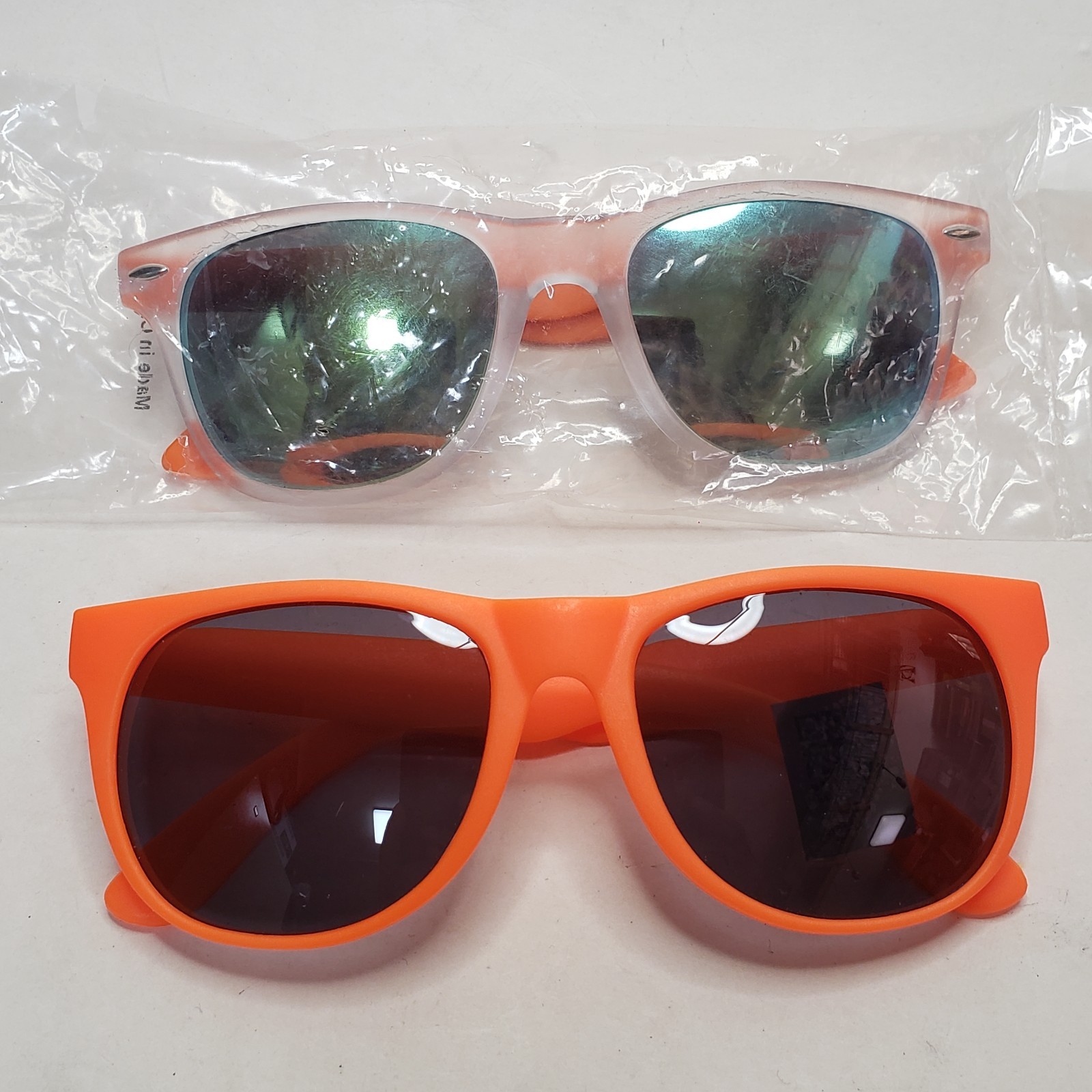 NEW Whataburger Sunglasses lot orange delivering goodness NEW Whataburger Sunglasses lot orange delivering goodness
