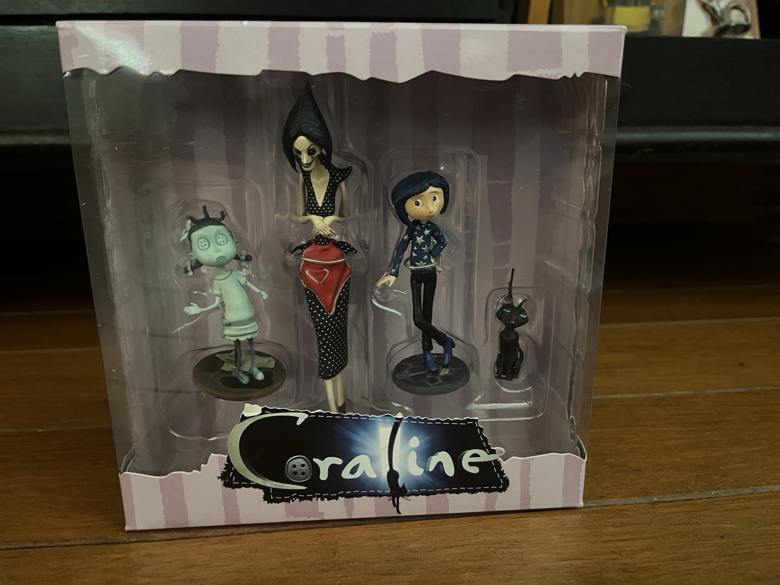 CORALINE 2008 NECA Set C • Mel Jones, Coraline, Ghost Child, Cat • NIB • RARE CORALINE 2008 NECA Set C • Mel Jones, Coraline, Ghost Child, Cat • NIB • RARE