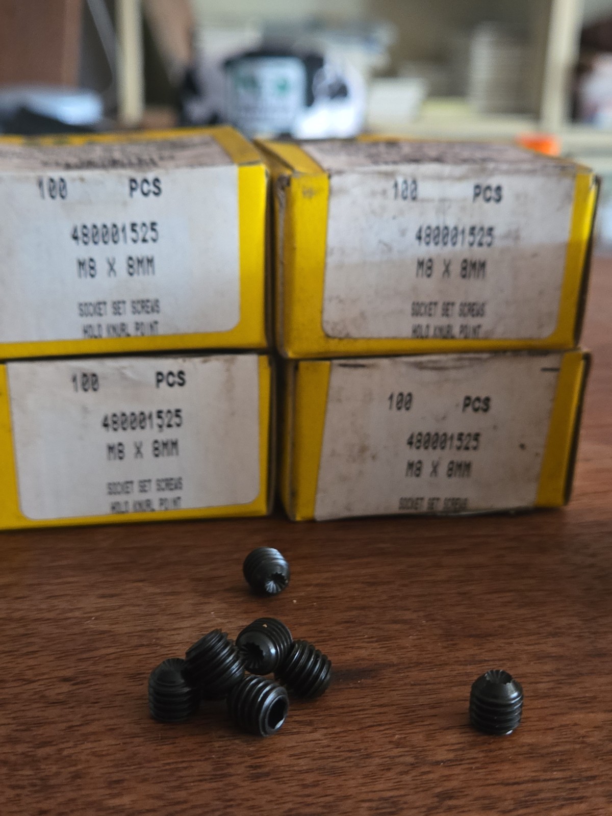 (500) Holo Krome M8 - 1.25 X 8mm Set Screw Cup Point, Socket (Allen key) Drive (500) Holo Krome M8 - 1.25 X 8mm Set Screw Cup Point, Socket (Allen key) Drive