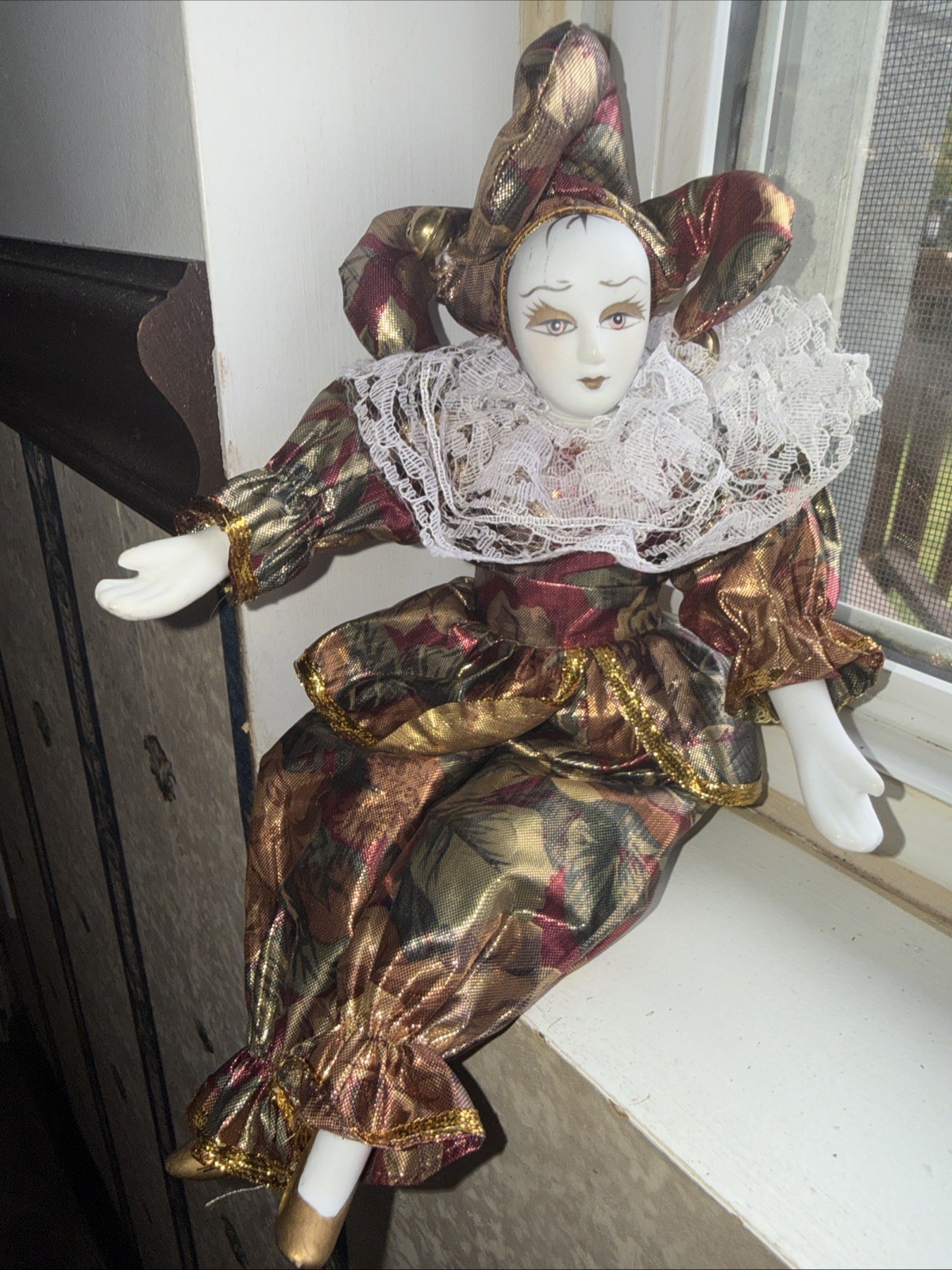 Vintage Porcelain Harlequin JesterClown Doll Purple/Gold Shelf Sitter