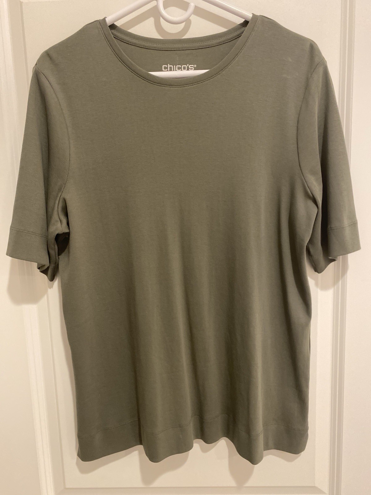 Chico’s Woman’s Olive Green Short Sleeve Cotton Top NEW No Tags