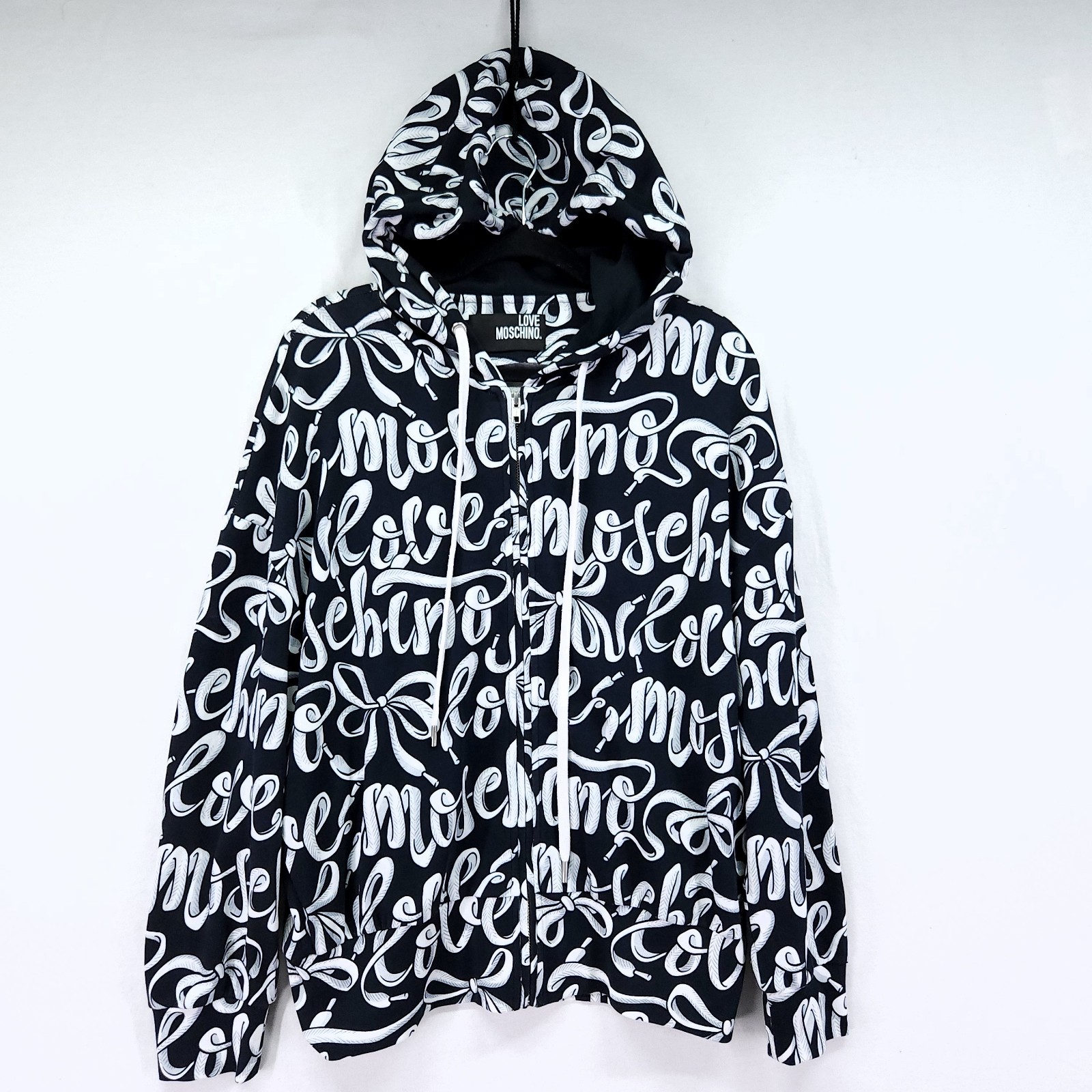 Love Moschino Hoodie Small Oversized All Over Print Full Zip Black AOP Sweater Love Moschino Hoodie Small Oversized All Over Print Full Zip Black AOP Sweater