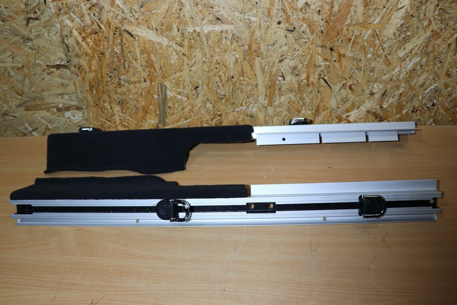 BMW X5  F15 TRUNK BOOT LUGGAGE RAIL CARGO MANAGEMENT HOOK 7331363