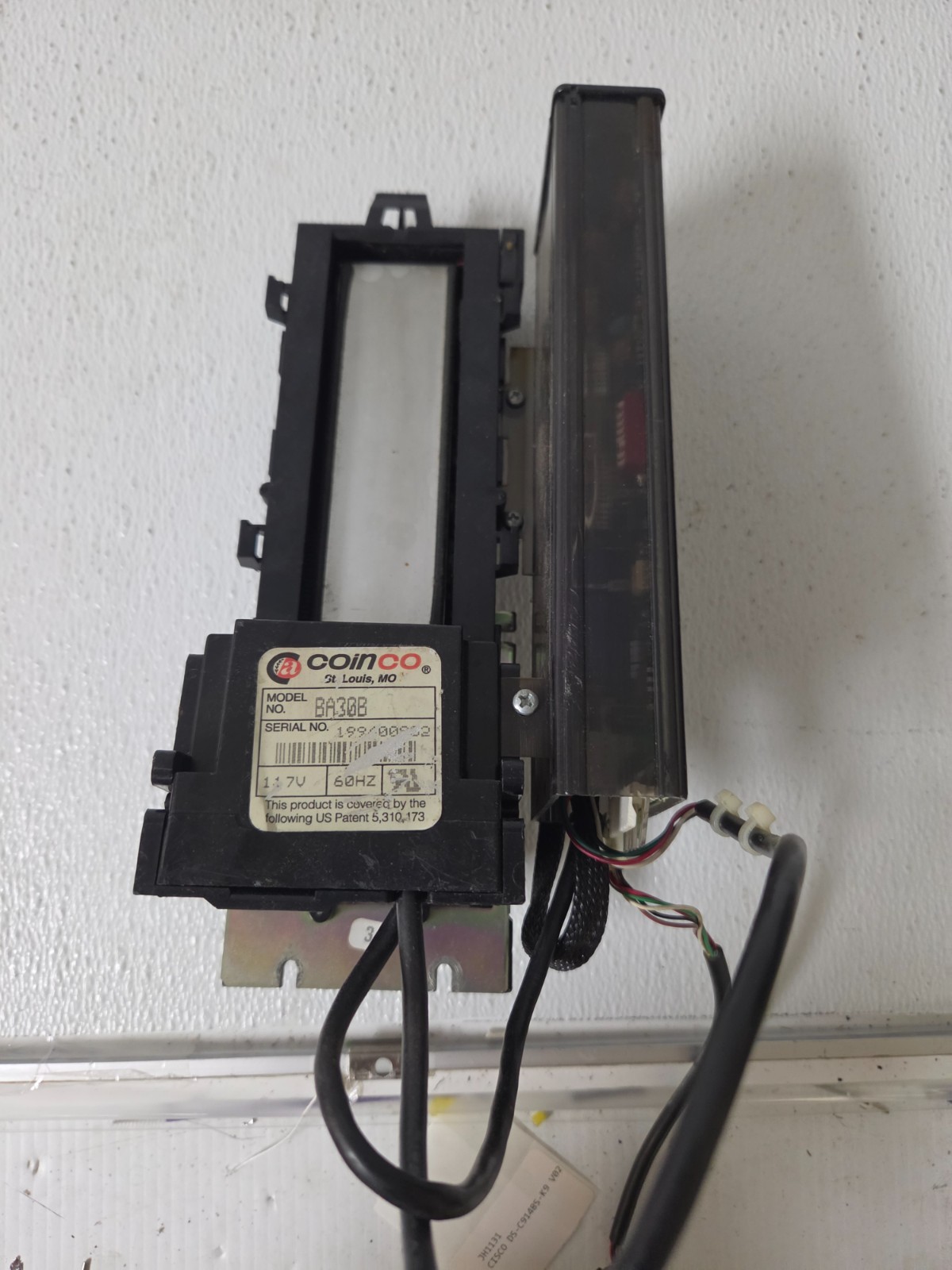 Coinco BA30B  Dollar bill acceptor validator 110v, 24v Mdb Snack/soda Vending