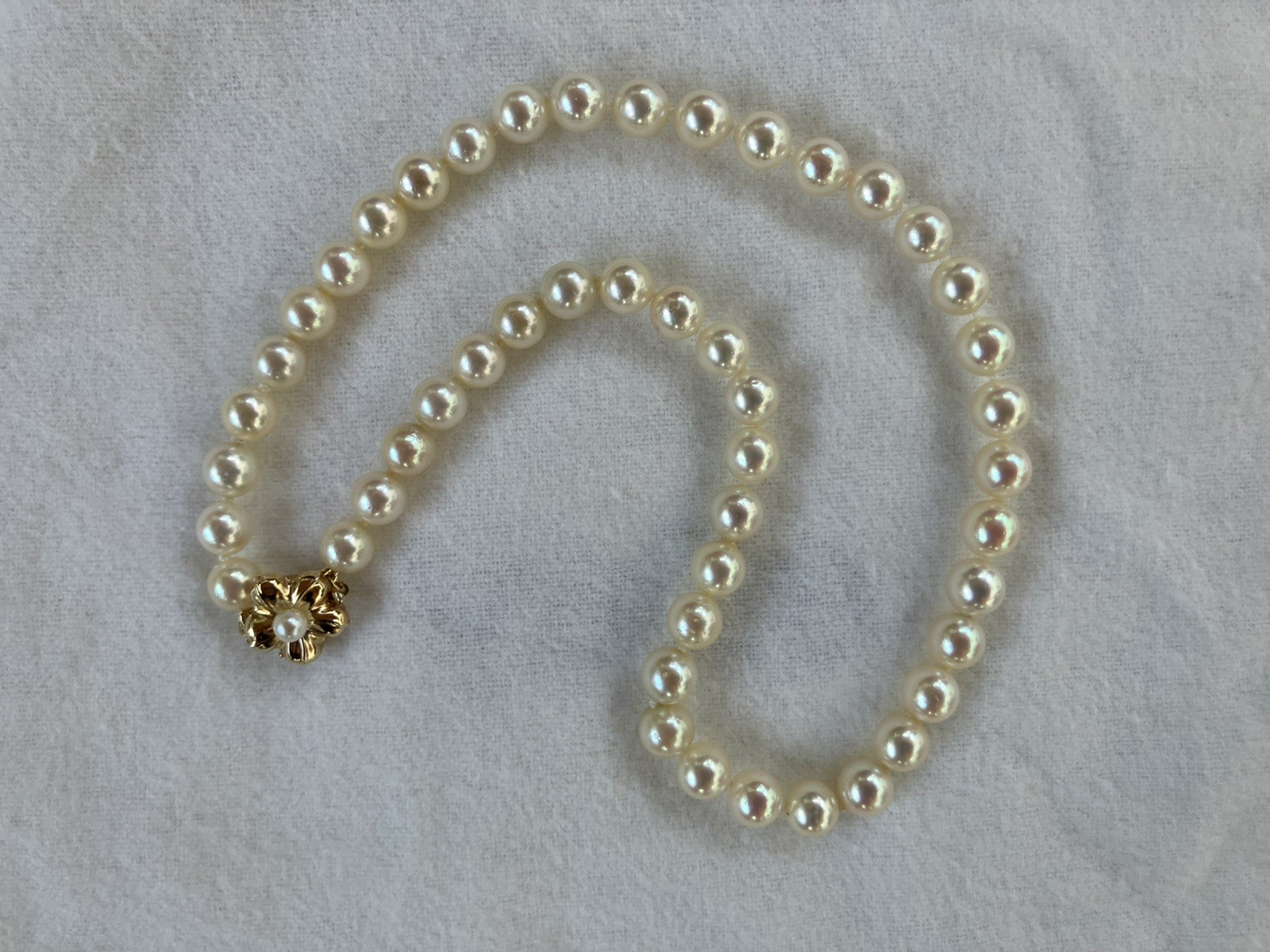 Gem Grade Akoya Pearl Necklace 6.9-7.7mm 14K Gold Floral Clasp 15.25\
