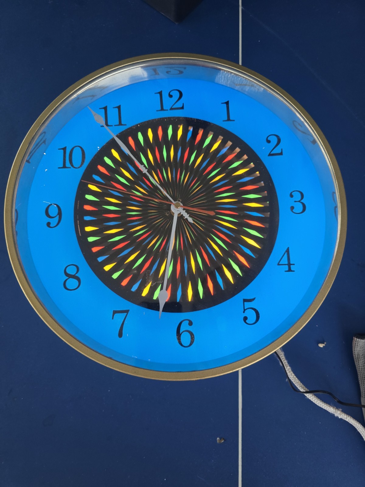 Vintage Retro Rare Stunning Psychedelic Blue Electric Clock Vintage Retro Rare Stunning Psychedelic Blue Electric Clock