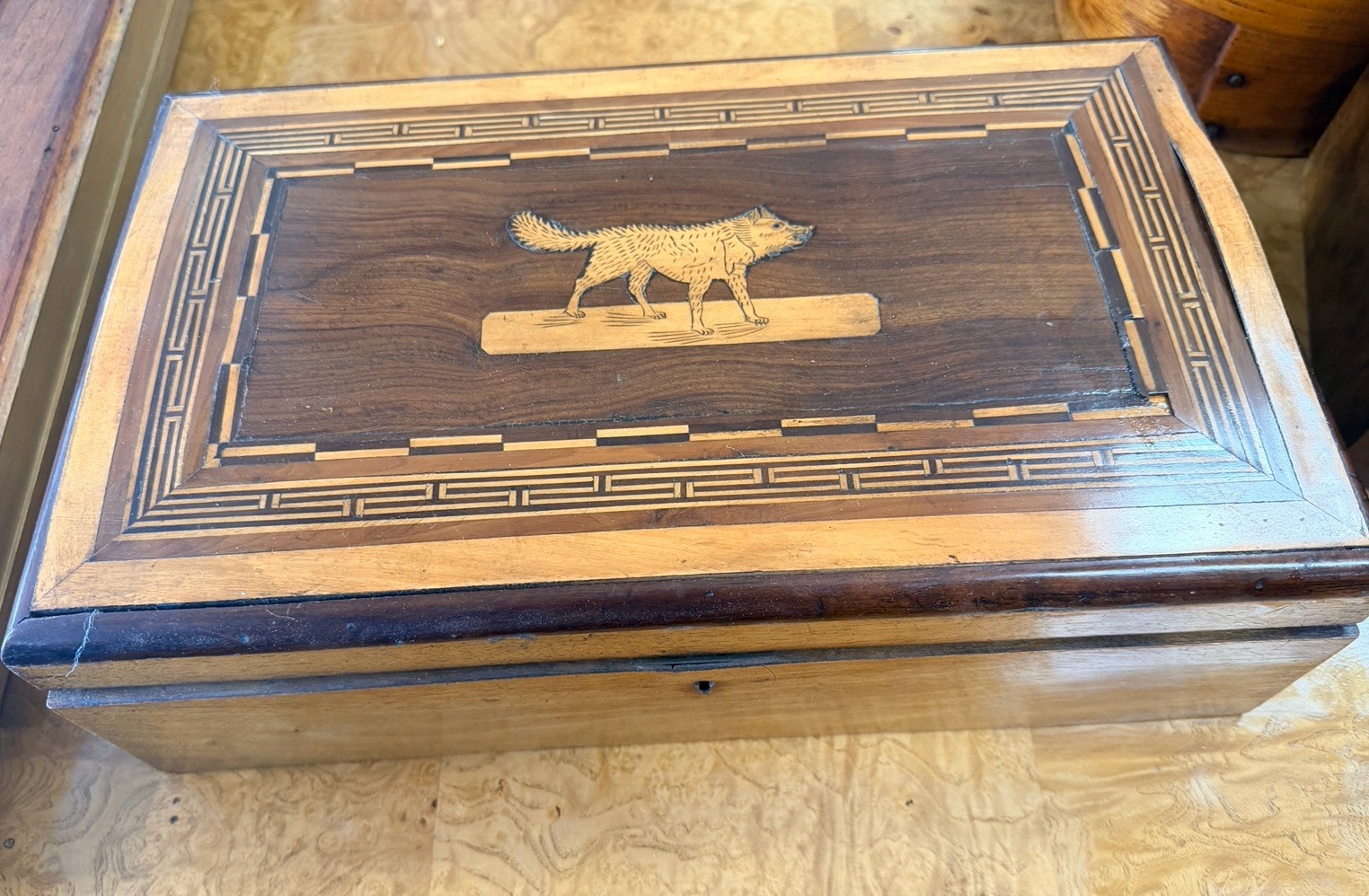 Rare Antique 19th-Century Marquetry Sewing Keepsake Box Inlaid Fox /Wolf Rare Antique 19th-Century Marquetry Sewing Keepsake Box Inlaid Fox /Wolf