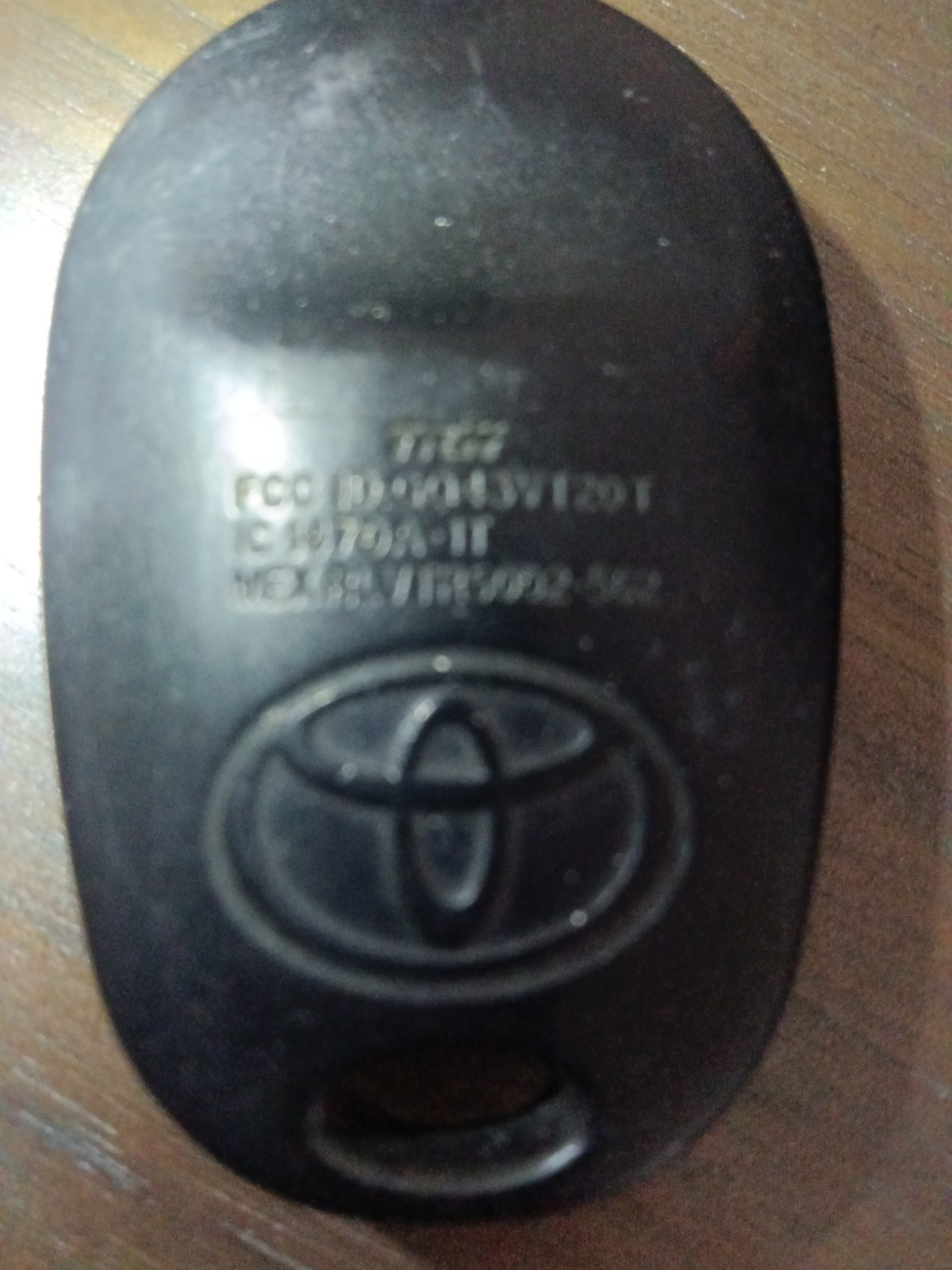 Toyota Key Fobs Lot of 2 Used Toyota Key Fobs Lot of 2 Used