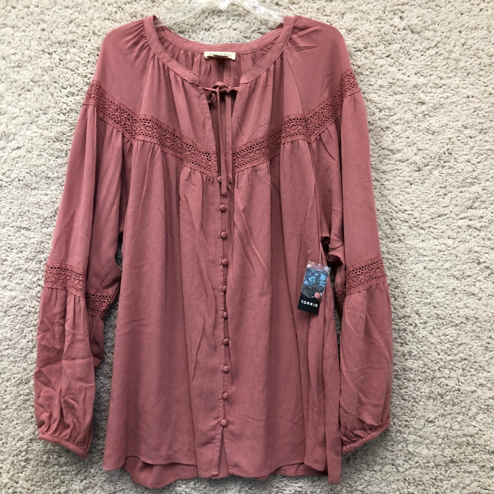 NEW Torrid Top Shirt 2X Adult Plus Pink Festi Lace Inset Blouse Lace Trim Womens