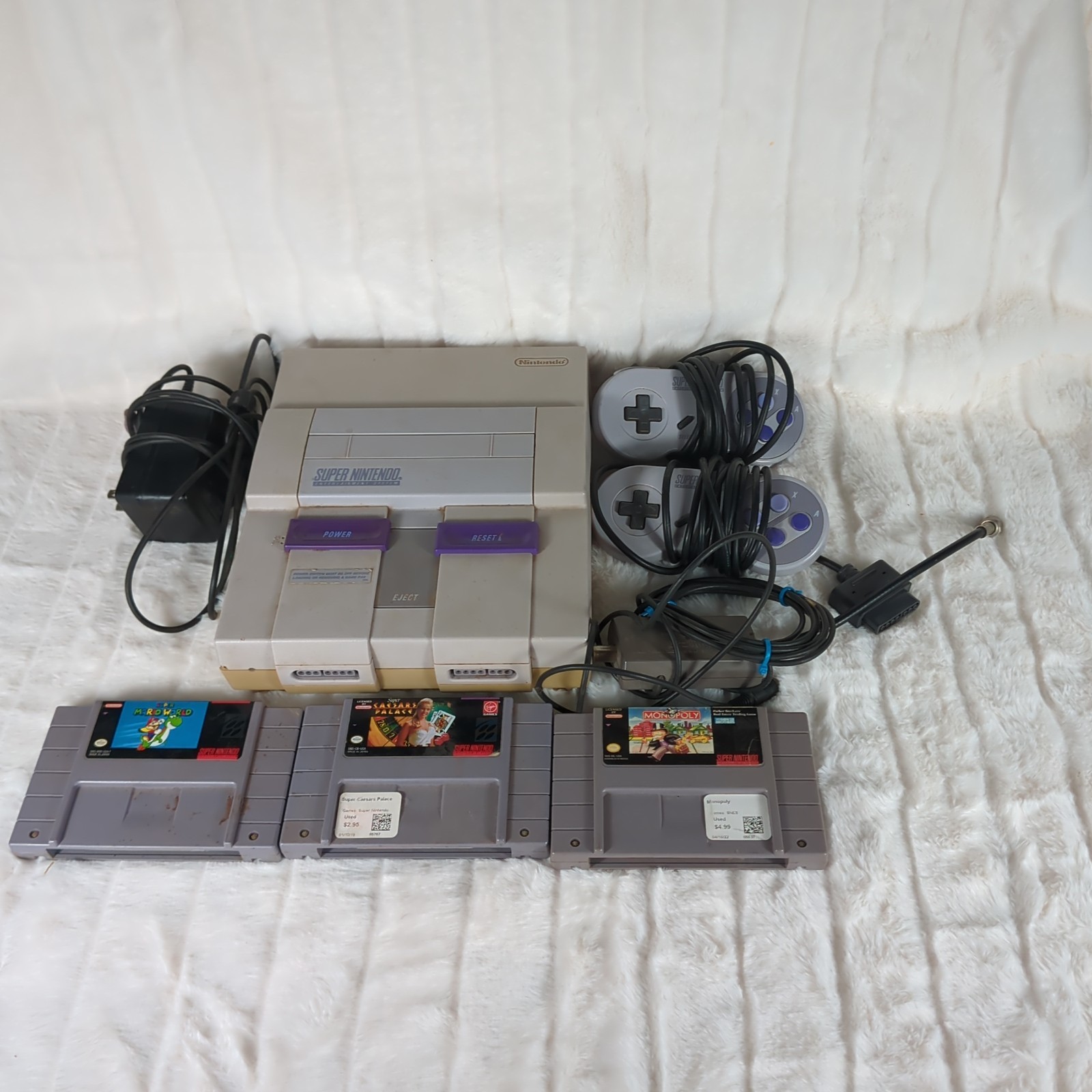 Super Nintendo Console Bundle With Super Mario World (Tested/Wires Included) Super Nintendo Console Bundle With Super Mario World (Tested/Wires Included)