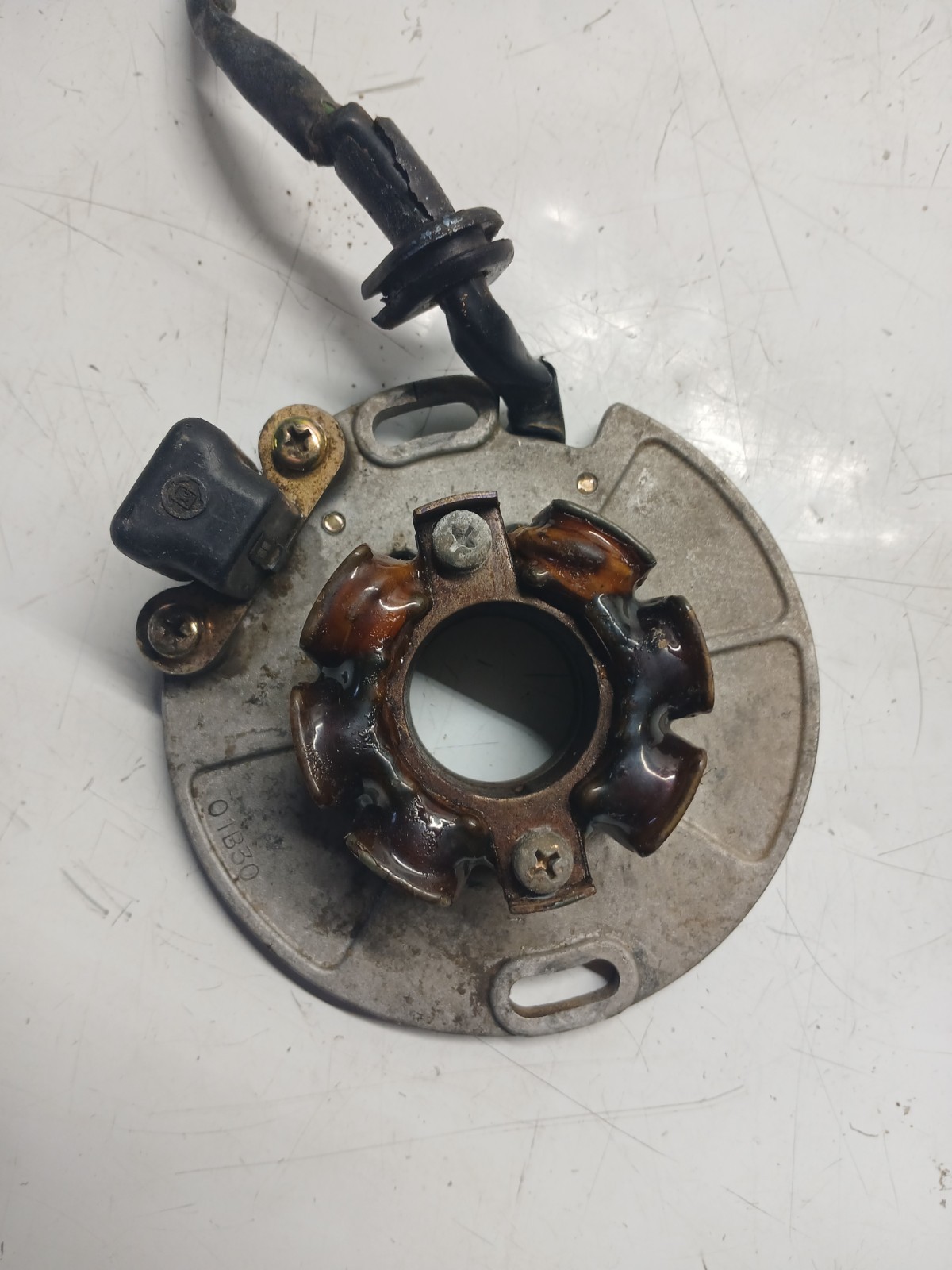 87 SUZUKI RM 125 RM125 OEM FACTORY STATOR 32101-01B32