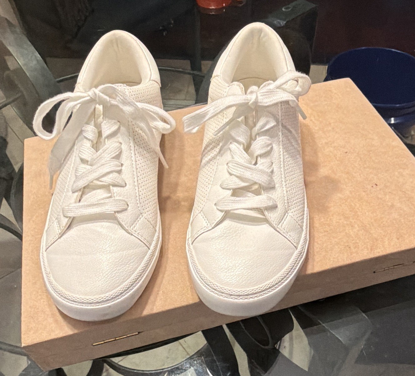 Woman’s Casual Sneaker. A NEW DAY. Size 7. White