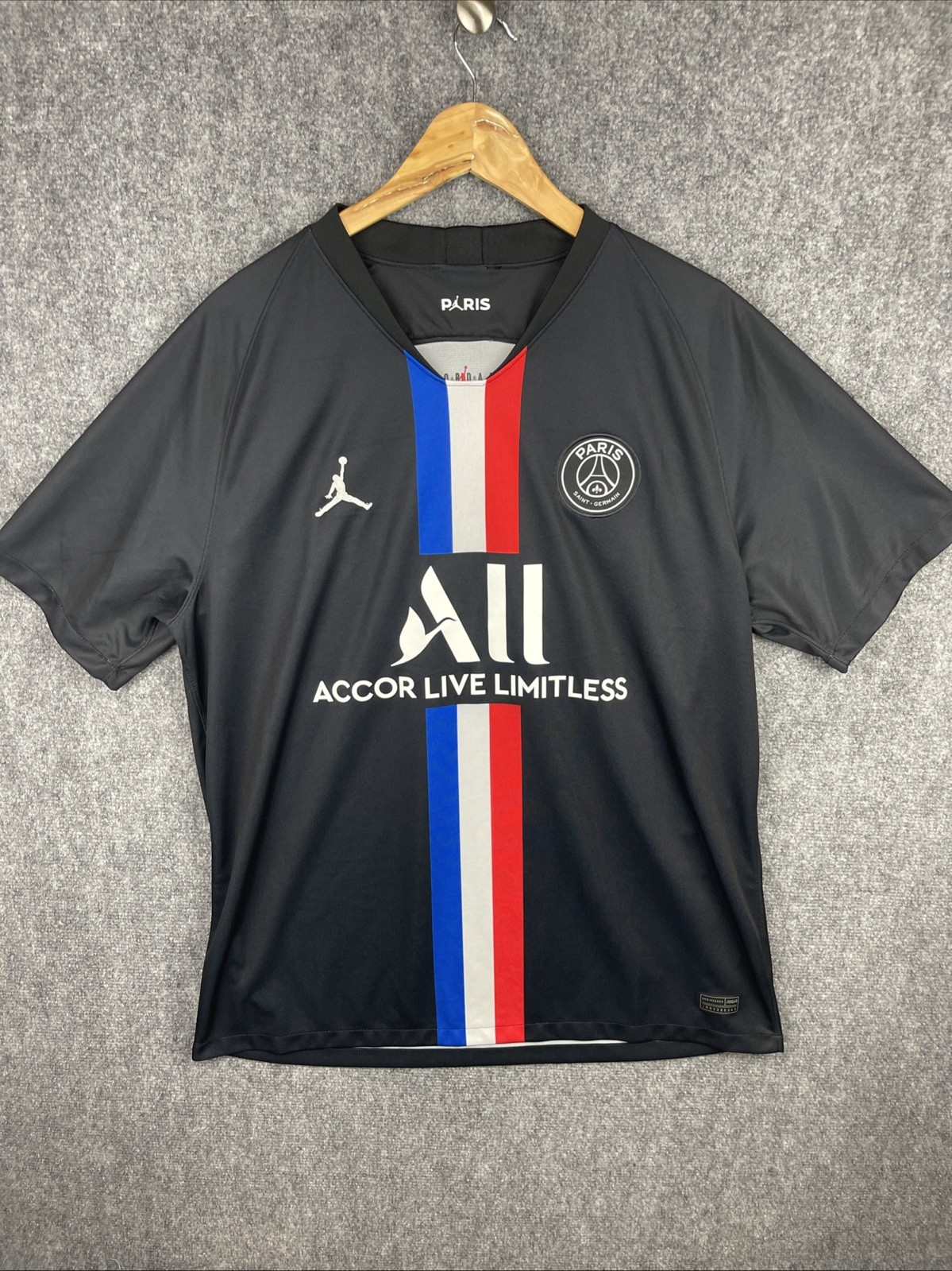 Paris Saint Germain Jersey Mens XL Jordan Black PSG 2019/20 Soccer BV9197-011
