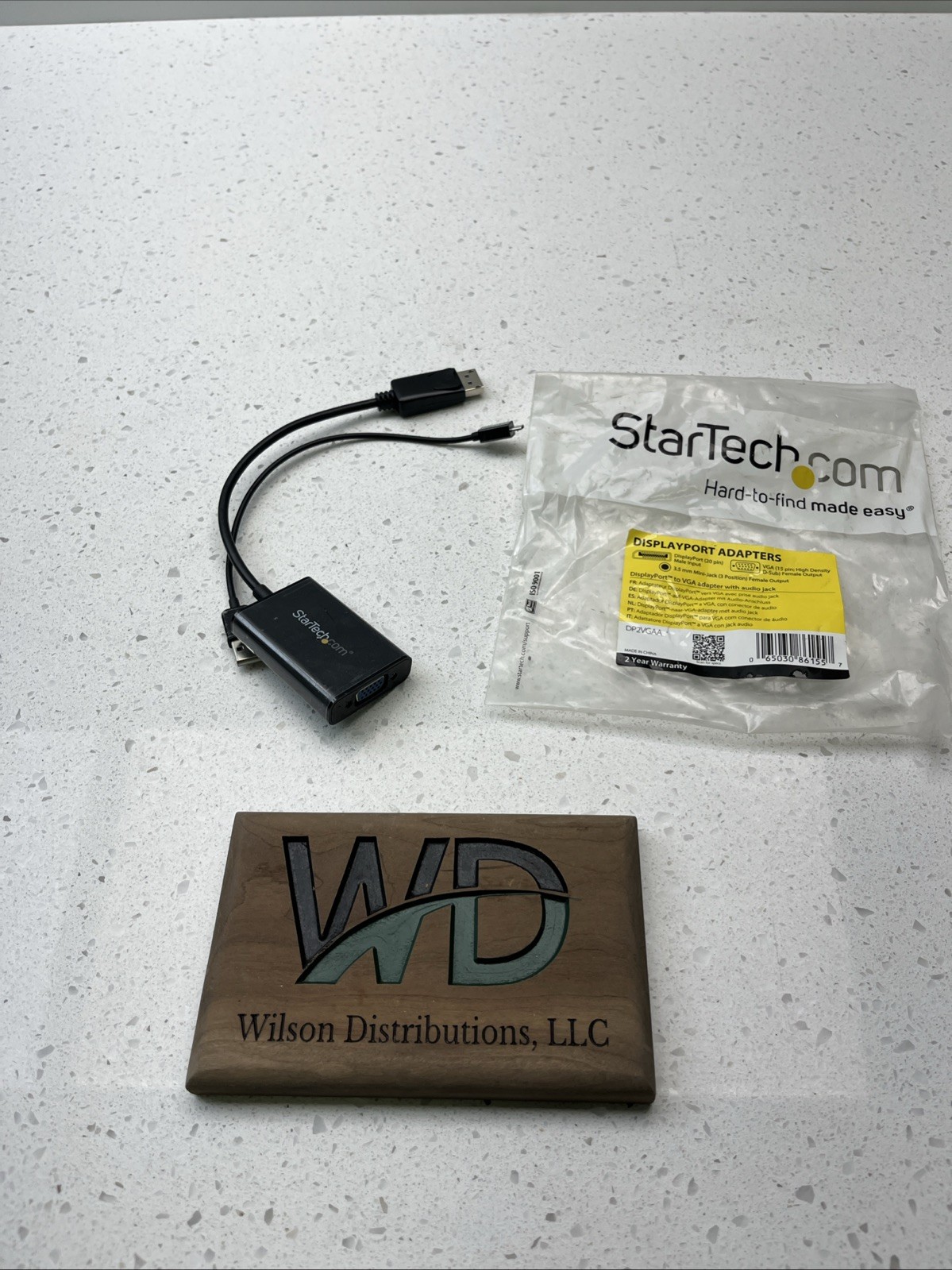 DP2VGAA StarTech.com Displayport Adapters DP2VGAA StarTech.com Displayport Adapters