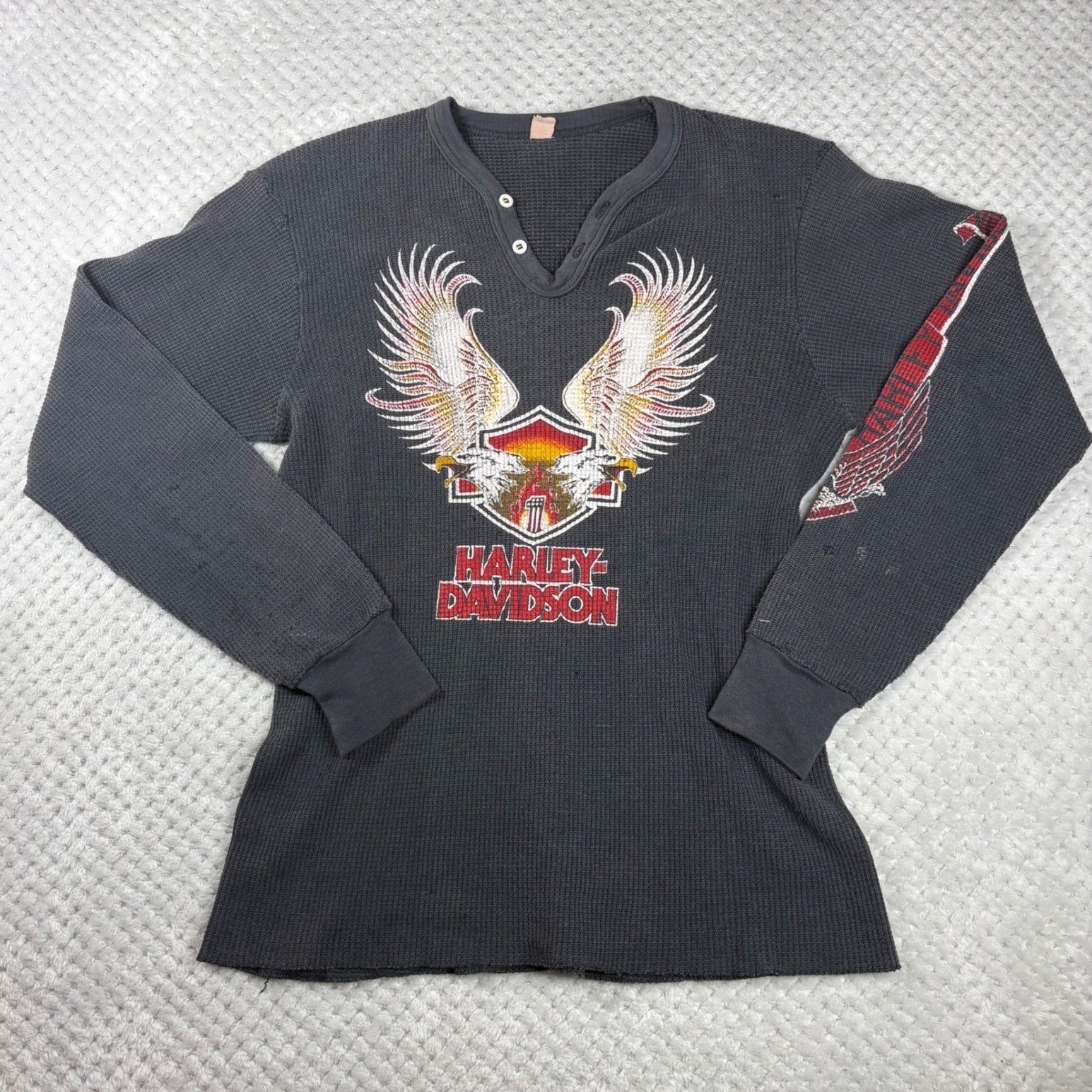 Vintage 80s-90s Distressed Harley Davison Waffle Knit Women\'s Long Sleeve S/M Vintage 80s-90s Distressed Harley Davison Waffle Knit Women\'s Long Sleeve S/M