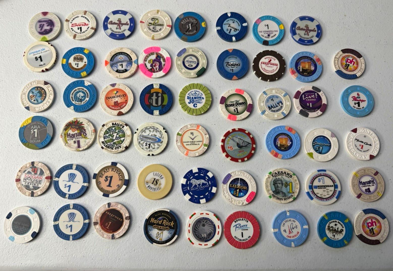 50+ Las Vegas Casino Chip Lot $1 $5 Flamingo Hard Rock Hooters