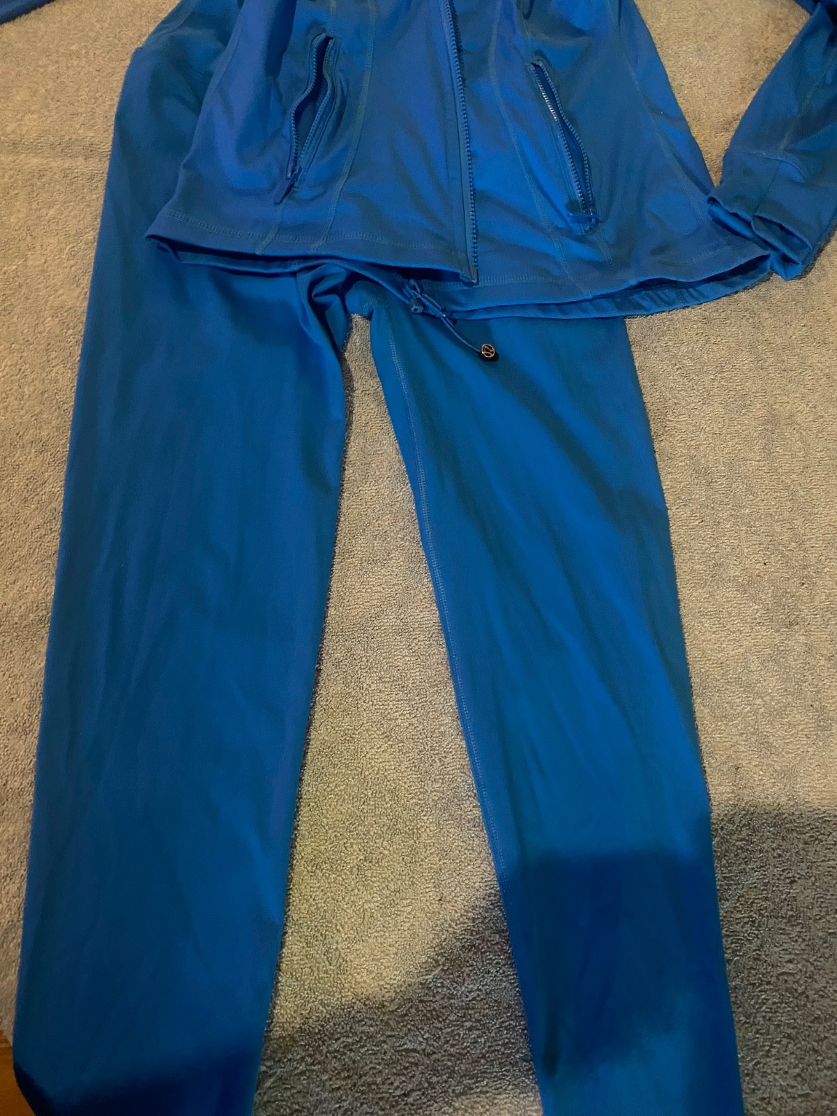 lululemon, set size 6, lighting blue lululemon, set size 6, lighting blue